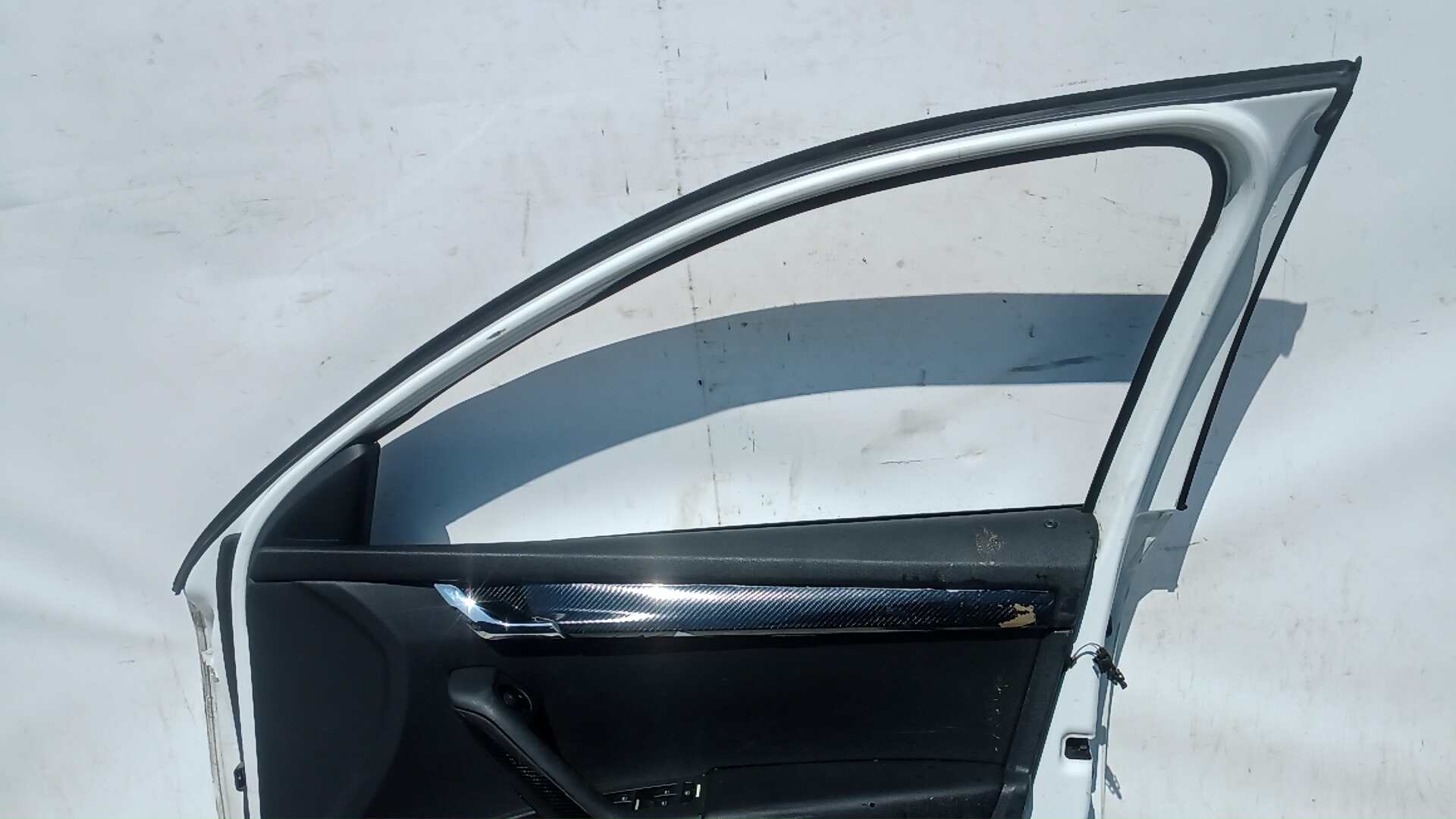 Дверь передняя правая