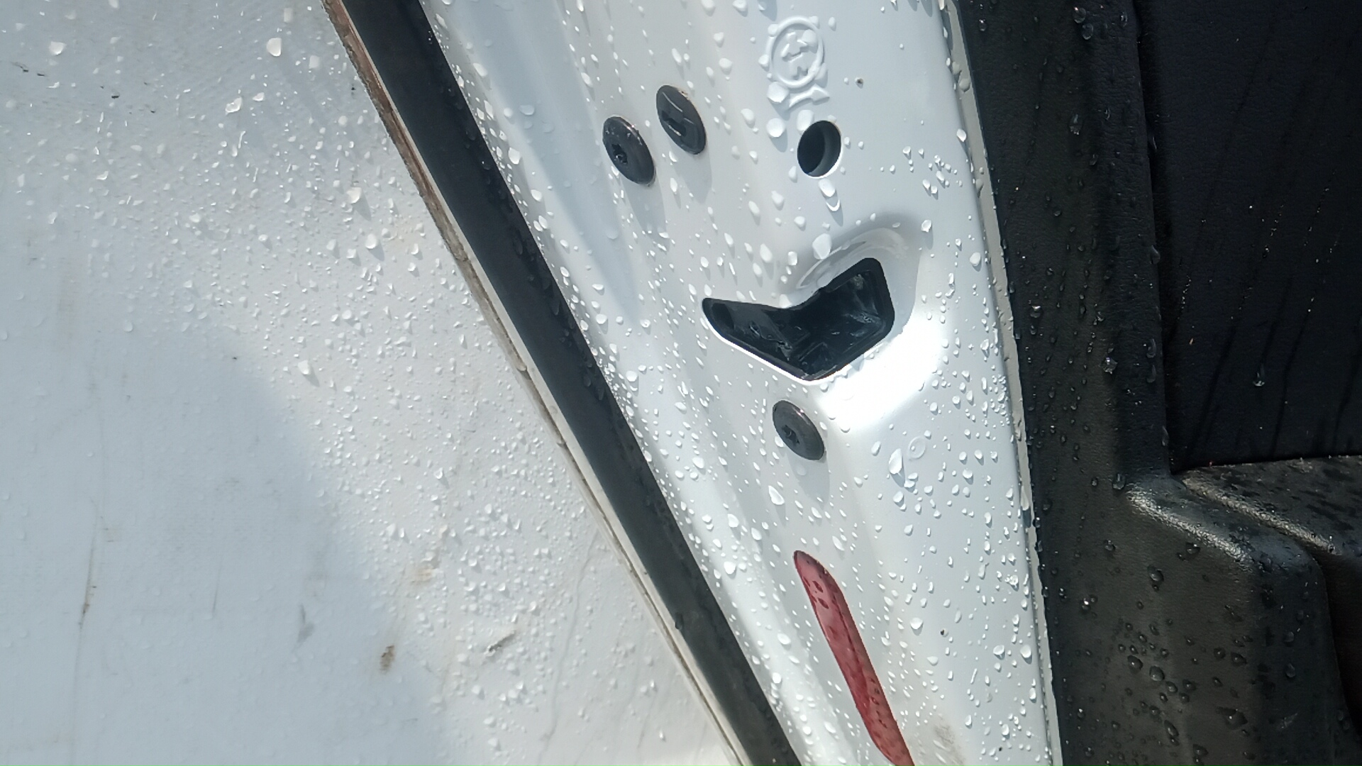 Дверь задняя левая