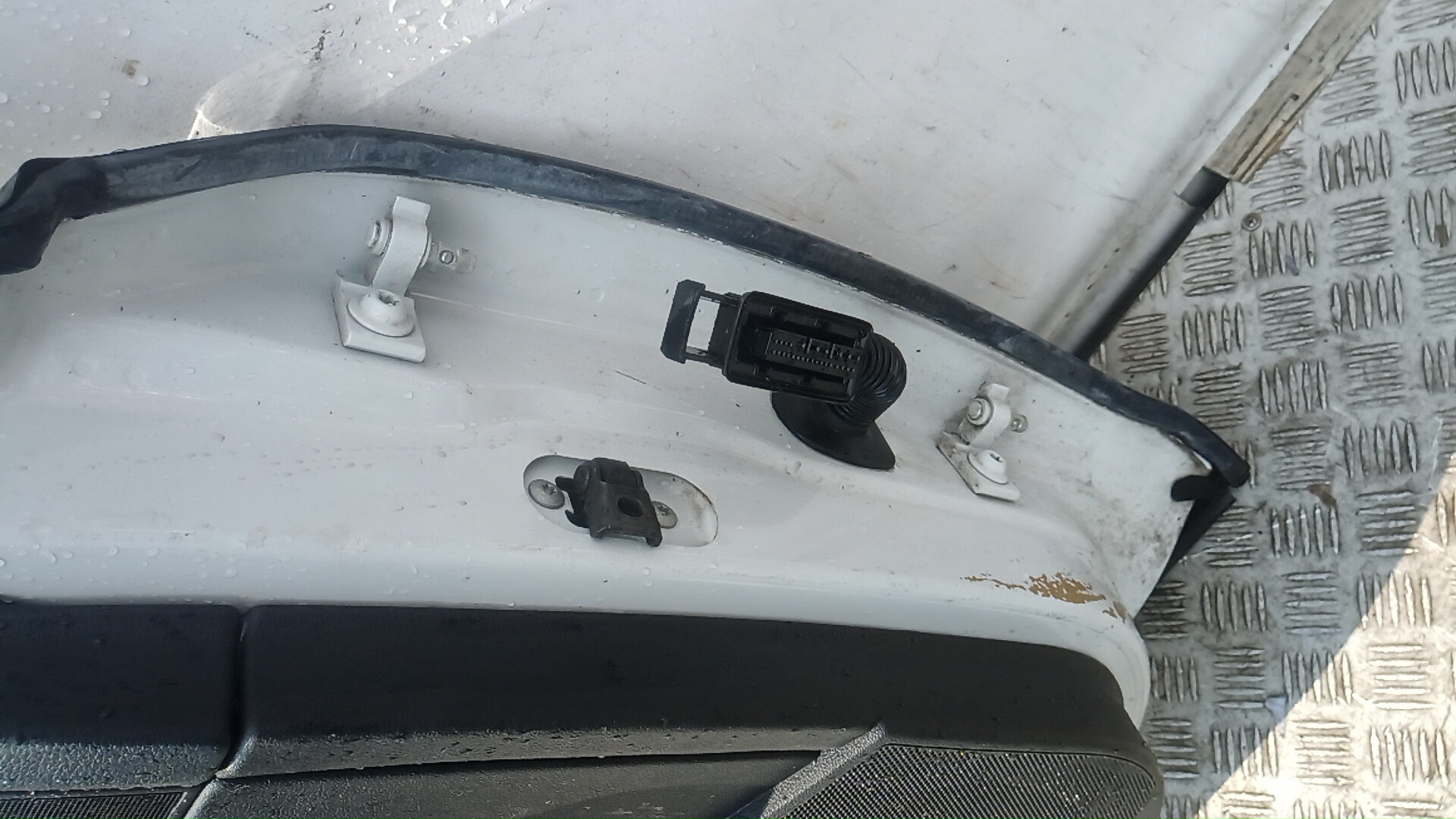 Дверь задняя левая