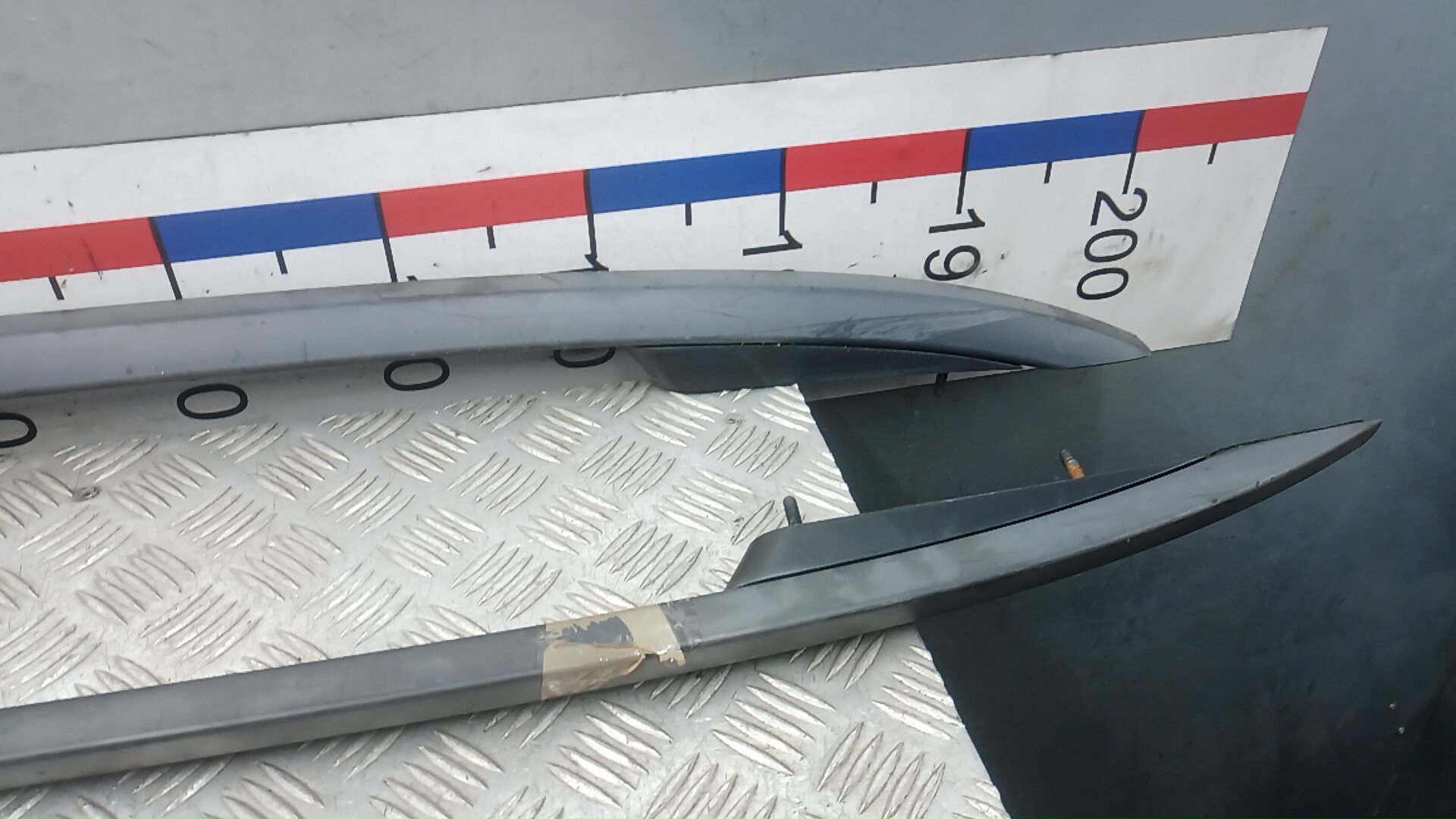 Рейлинги (релинг) к-кт (планки на крышу)