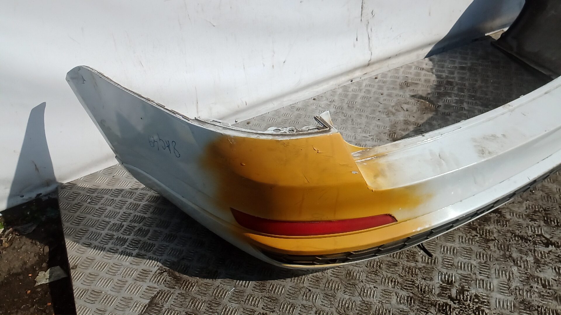 Бампер задний