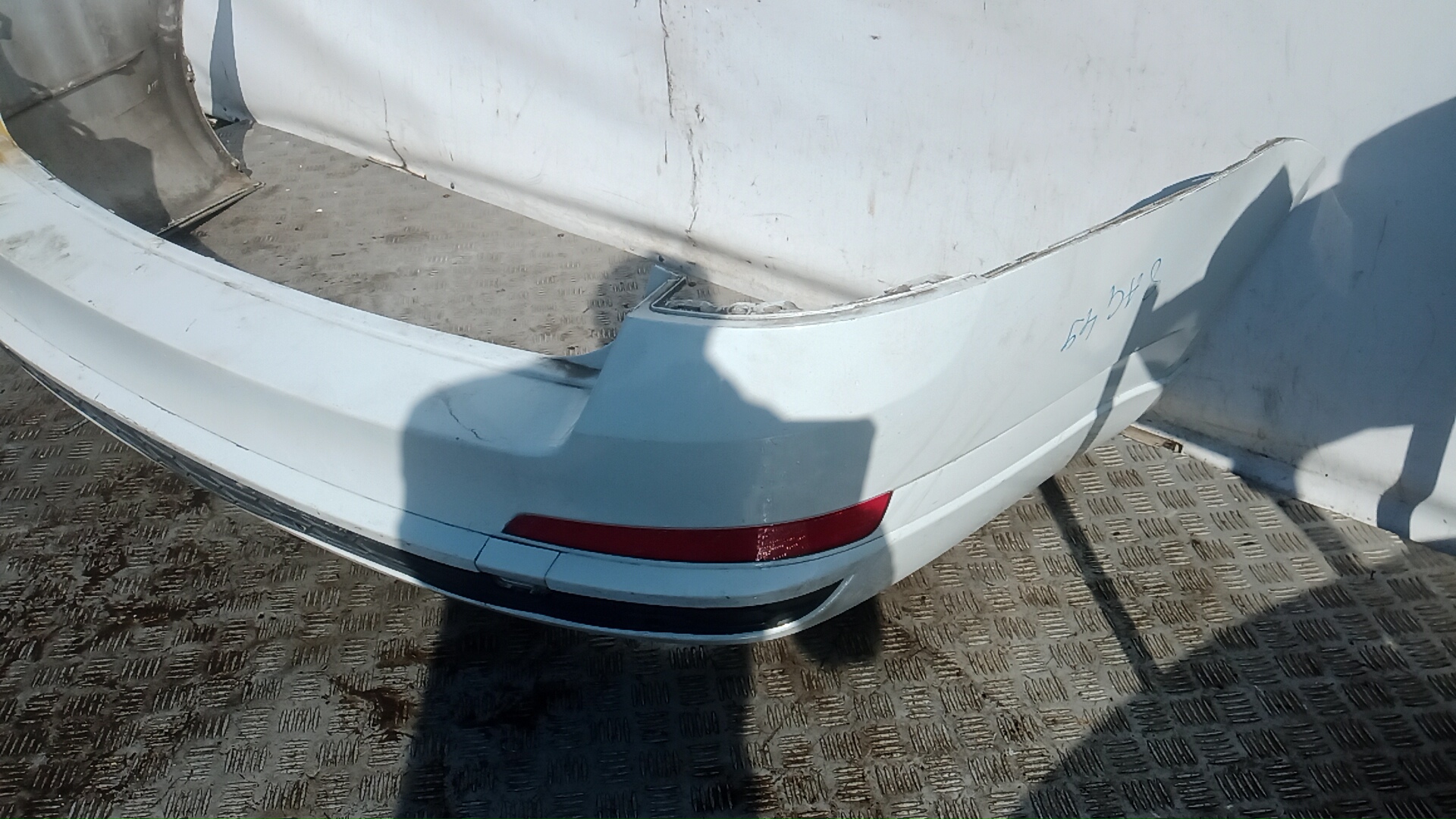 Бампер задний