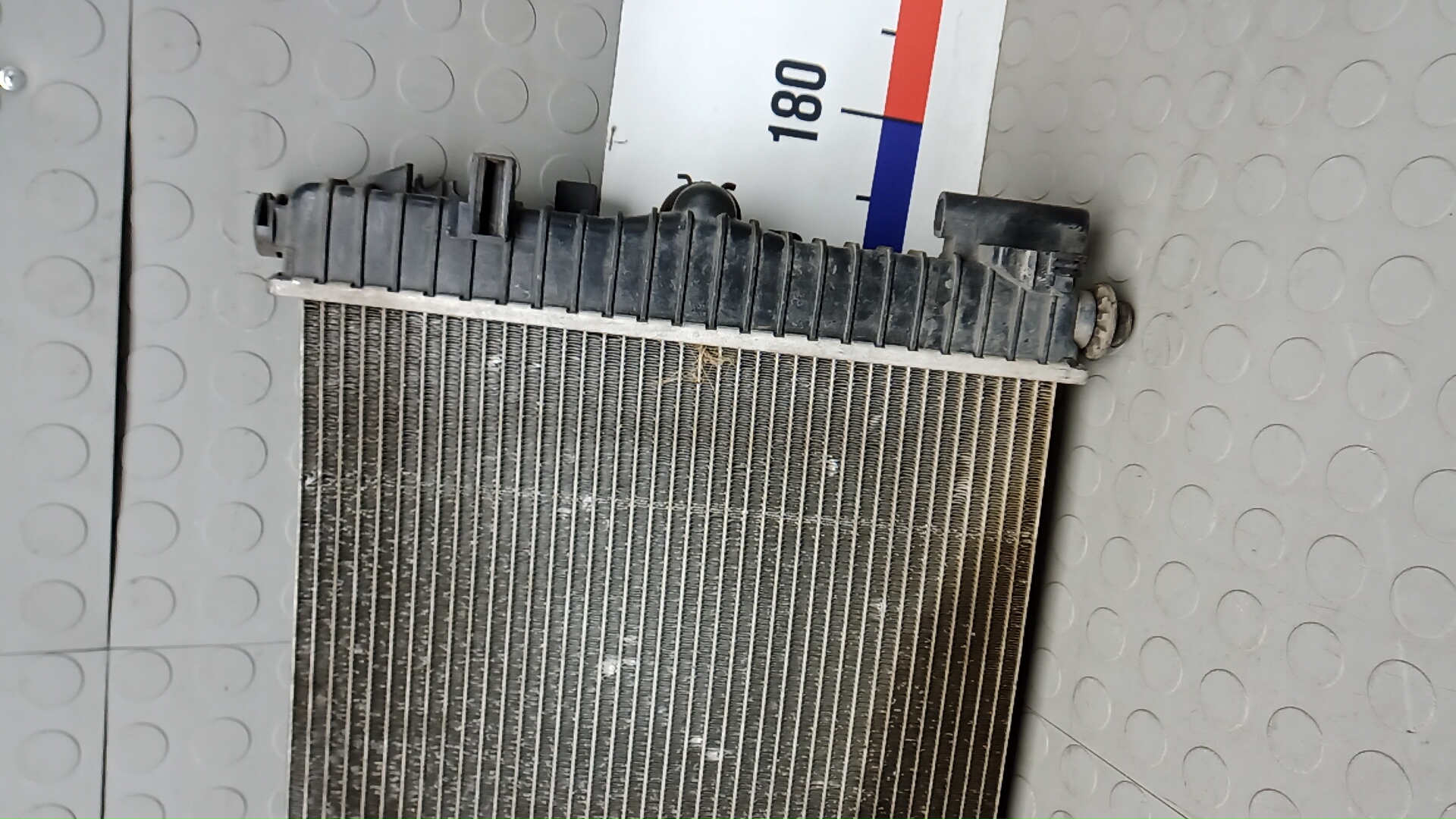 Радиатор охлаждения двигателя основной