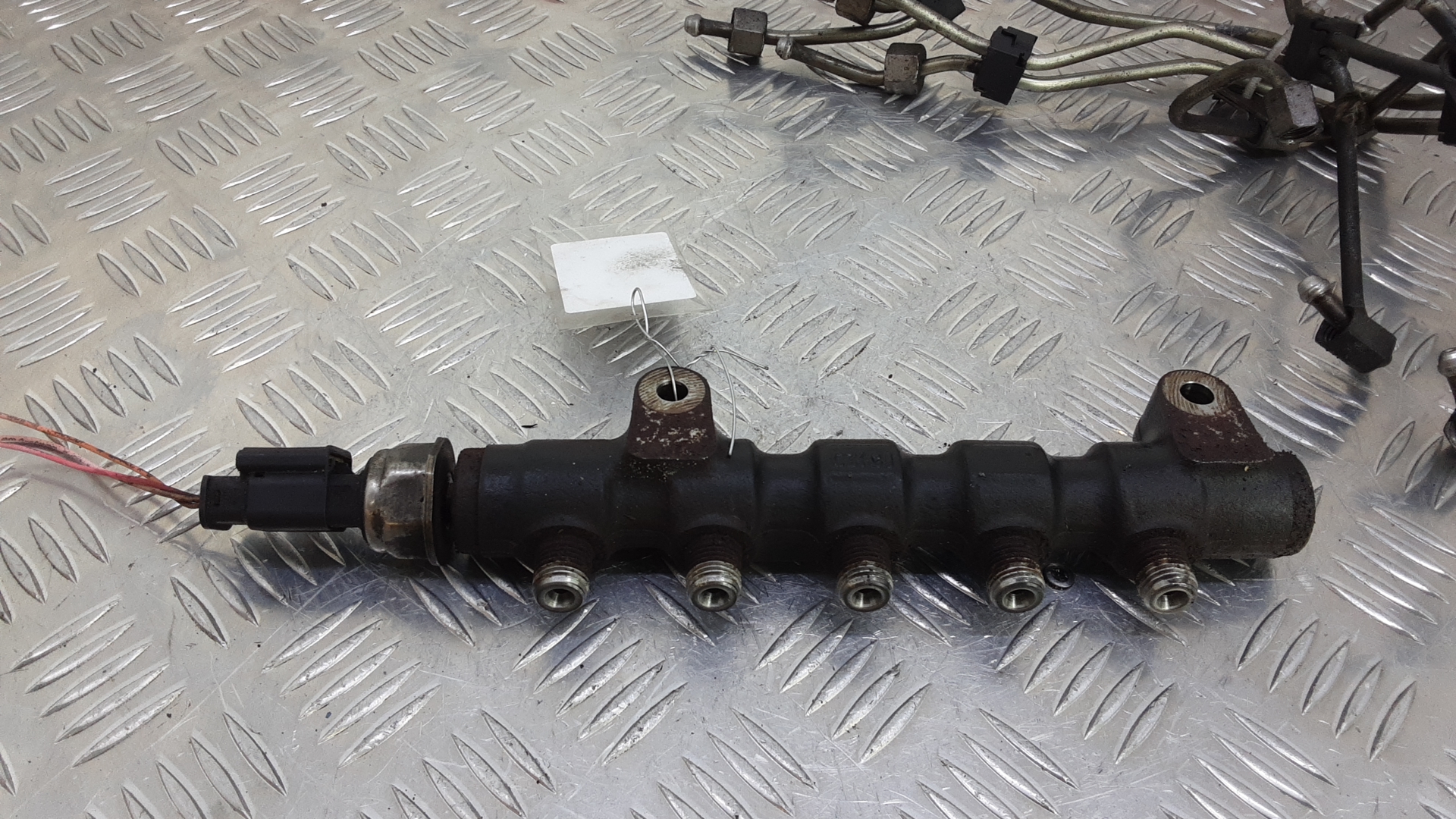 Рейка топливная (рампа)