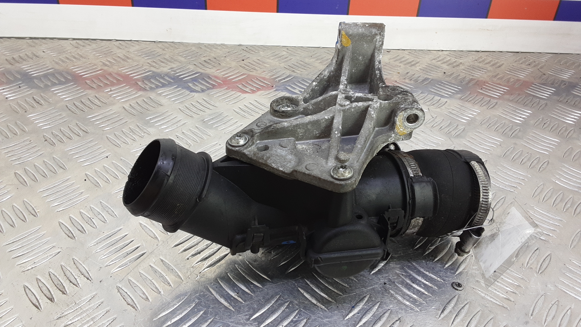 Заслонка дроссельная электрическая