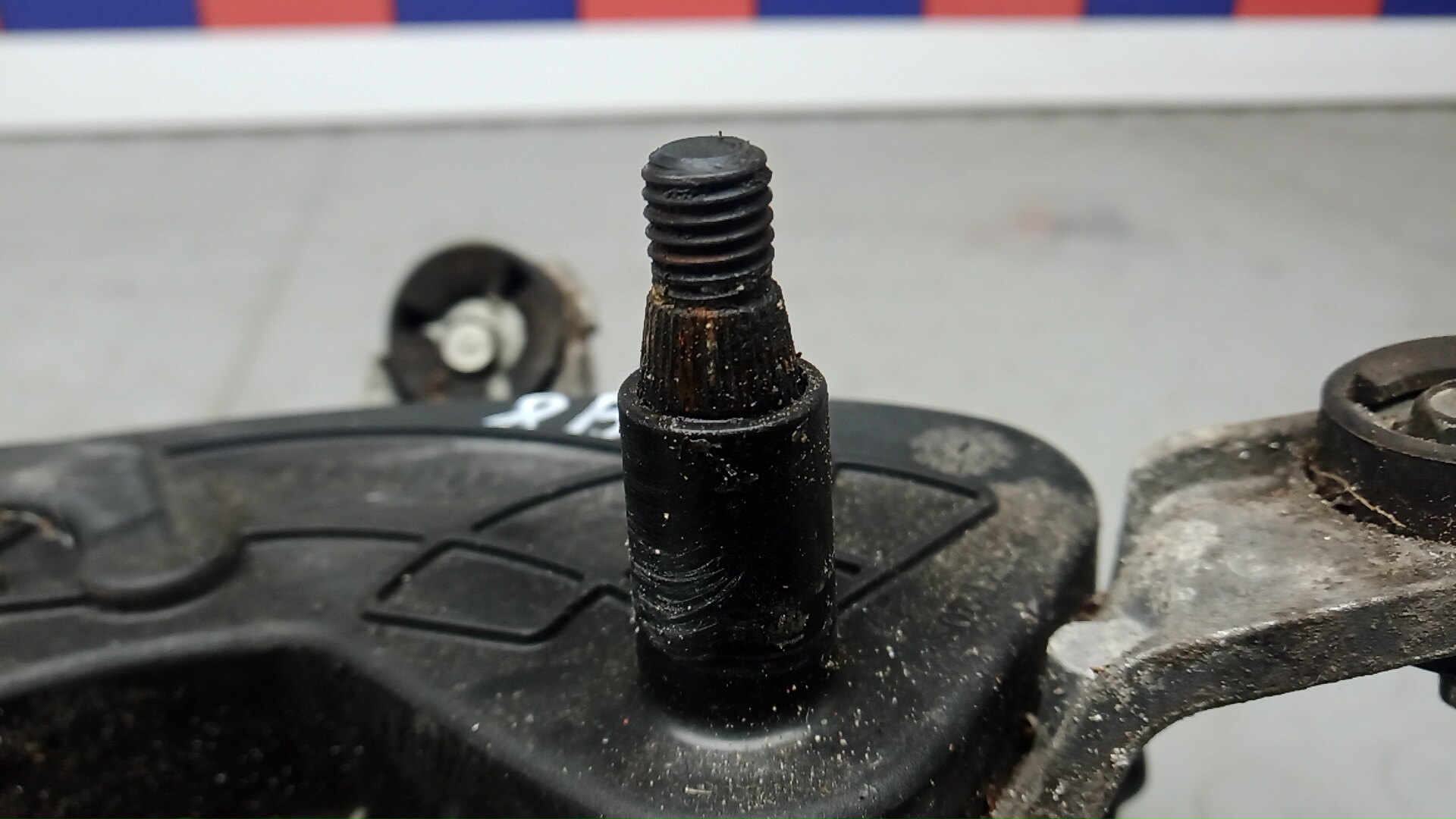 Трапеция стеклоочистителей