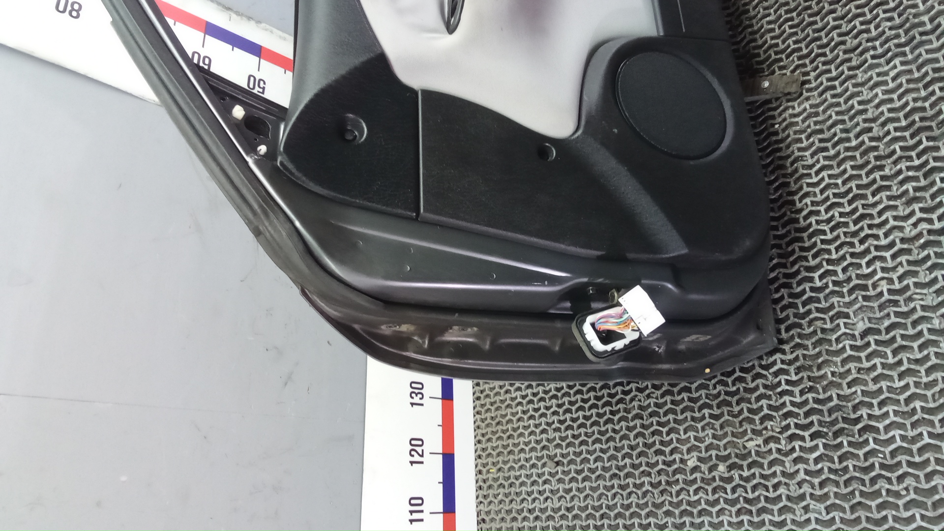 Дверь передняя правая