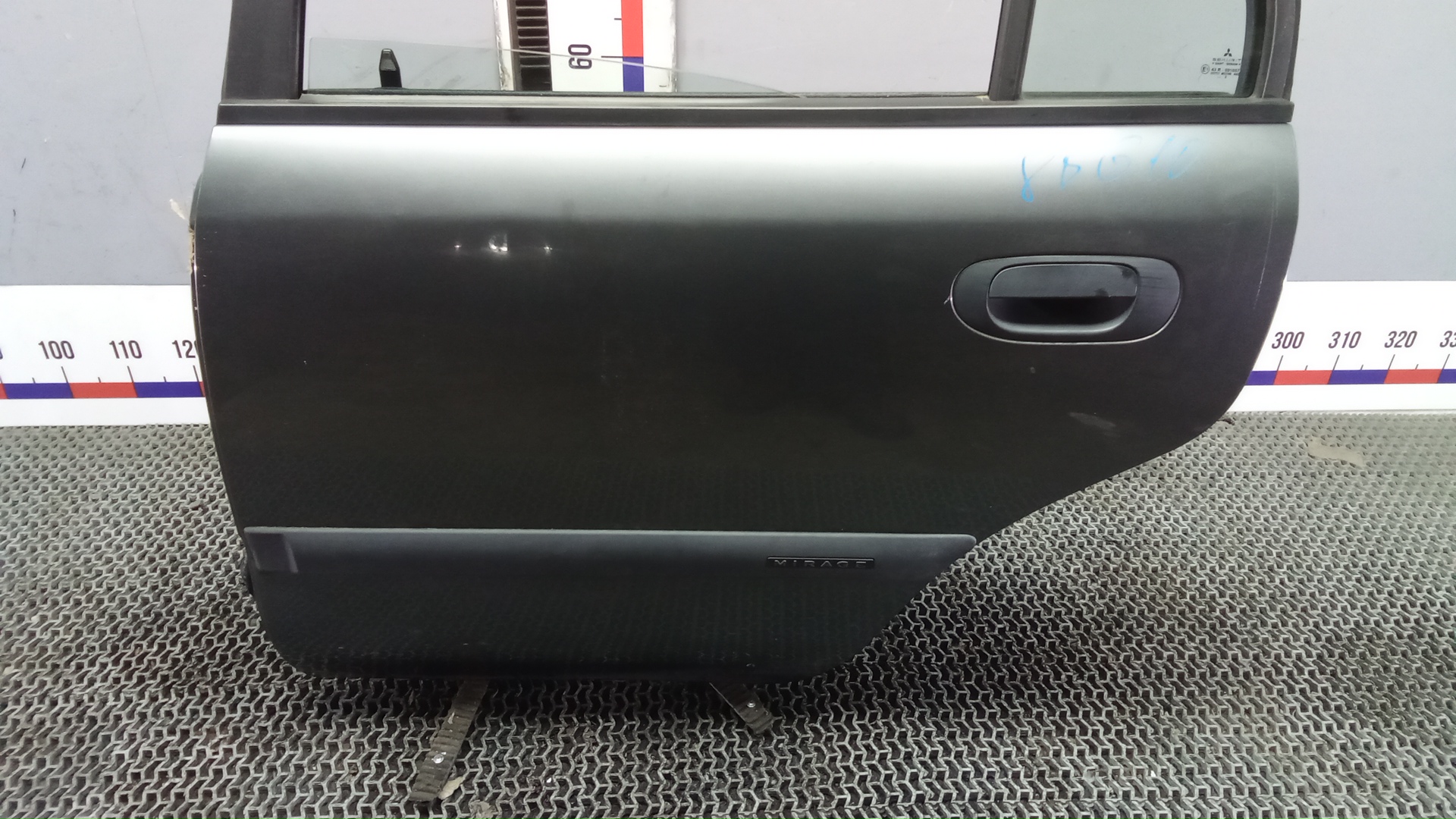 Дверь задняя левая