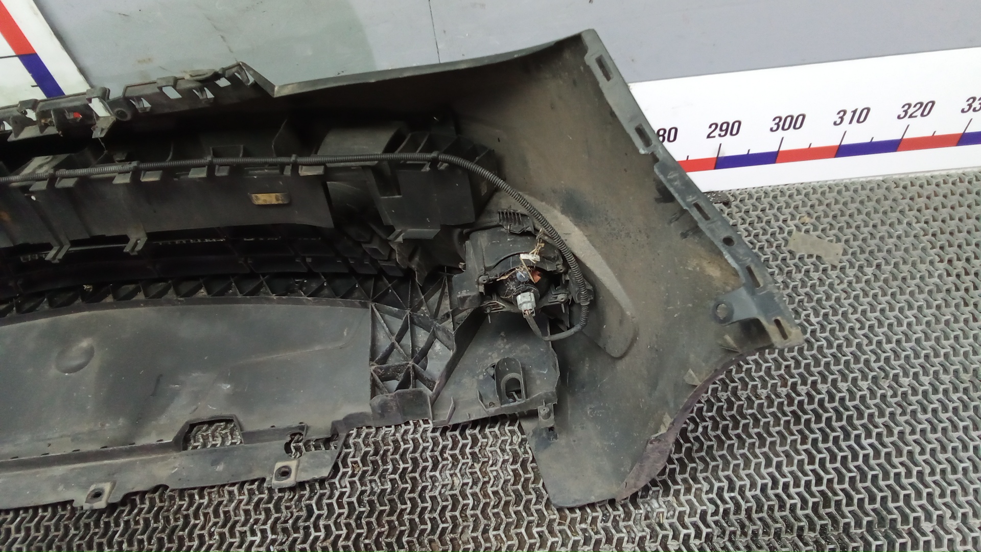 Бампер передний