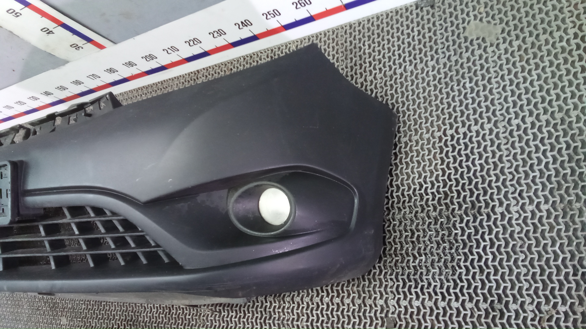 Бампер передний