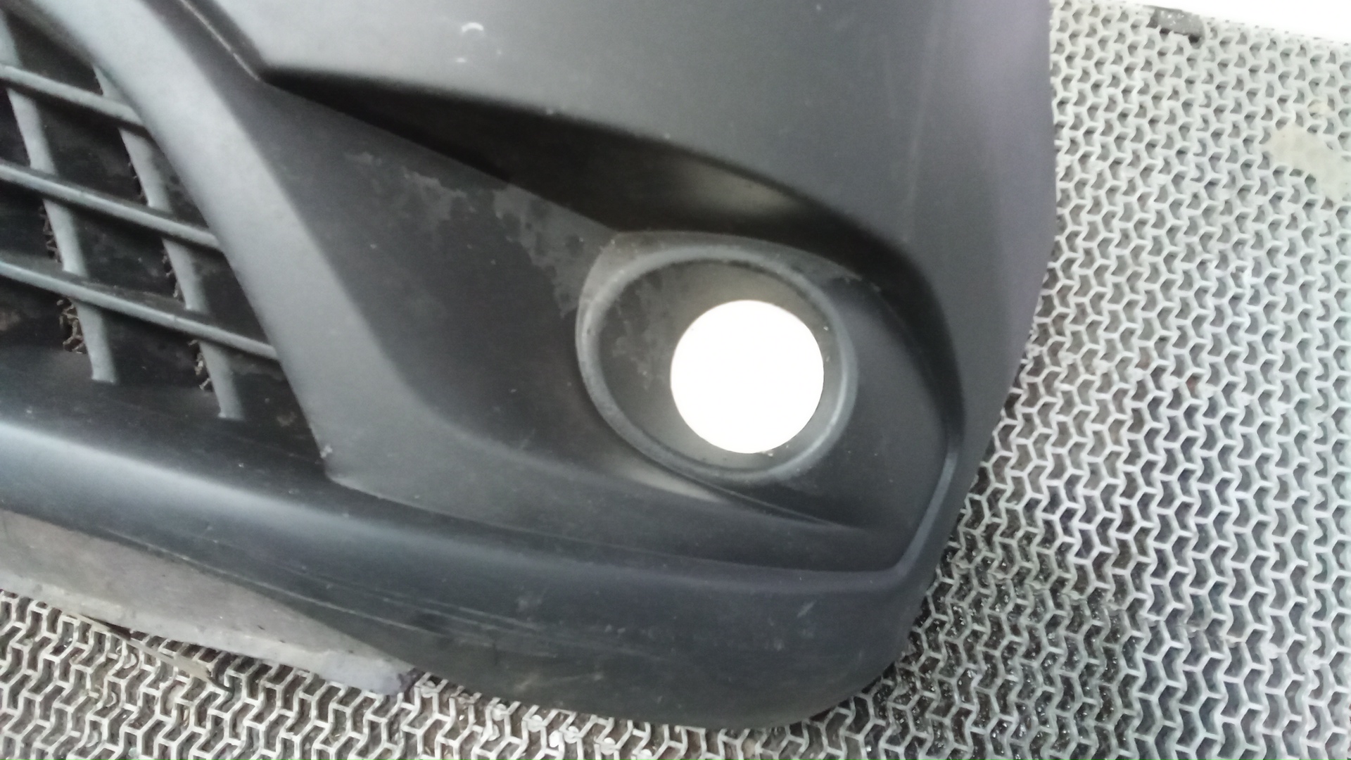 Бампер передний