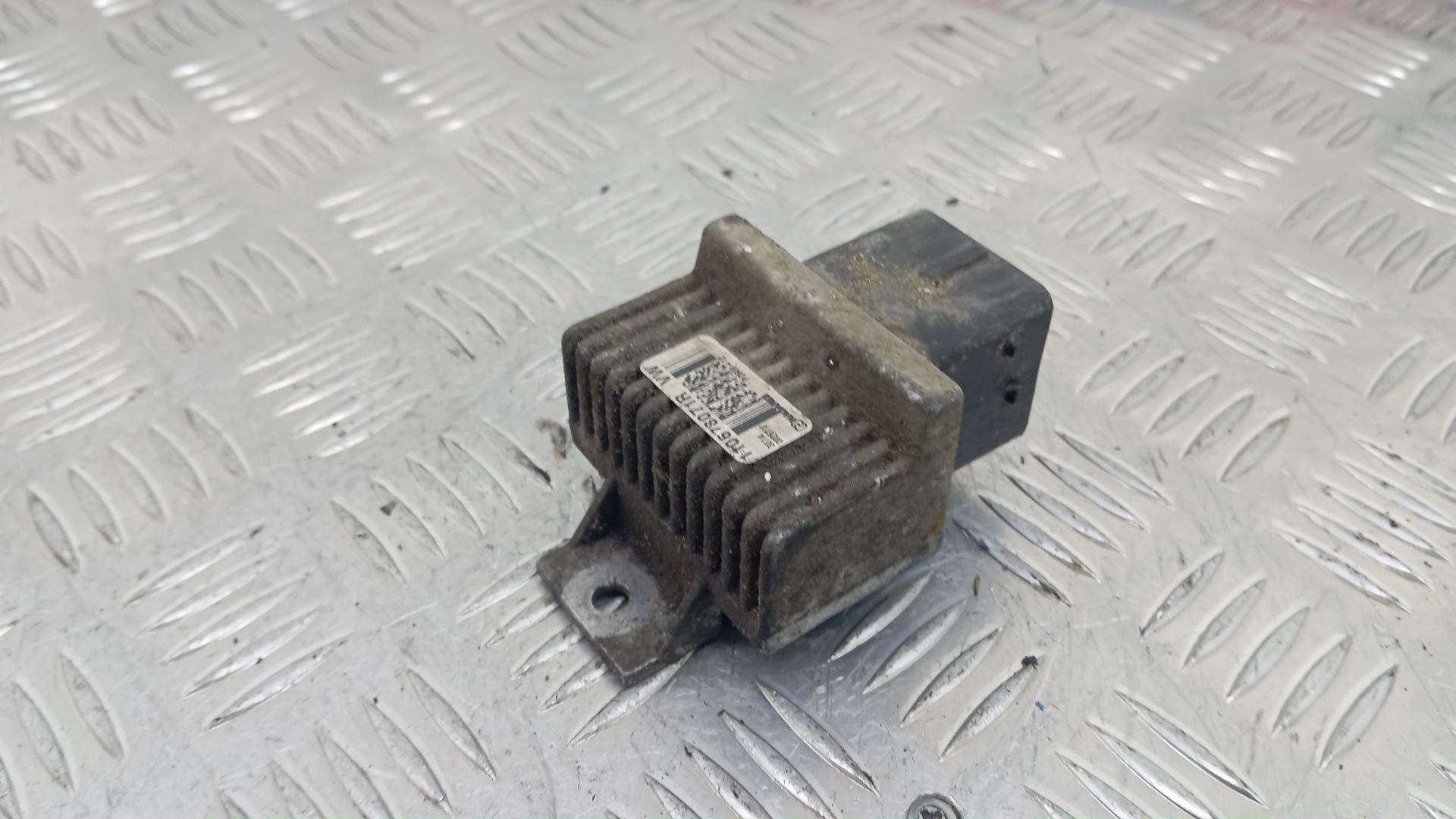 Реле свечей накала