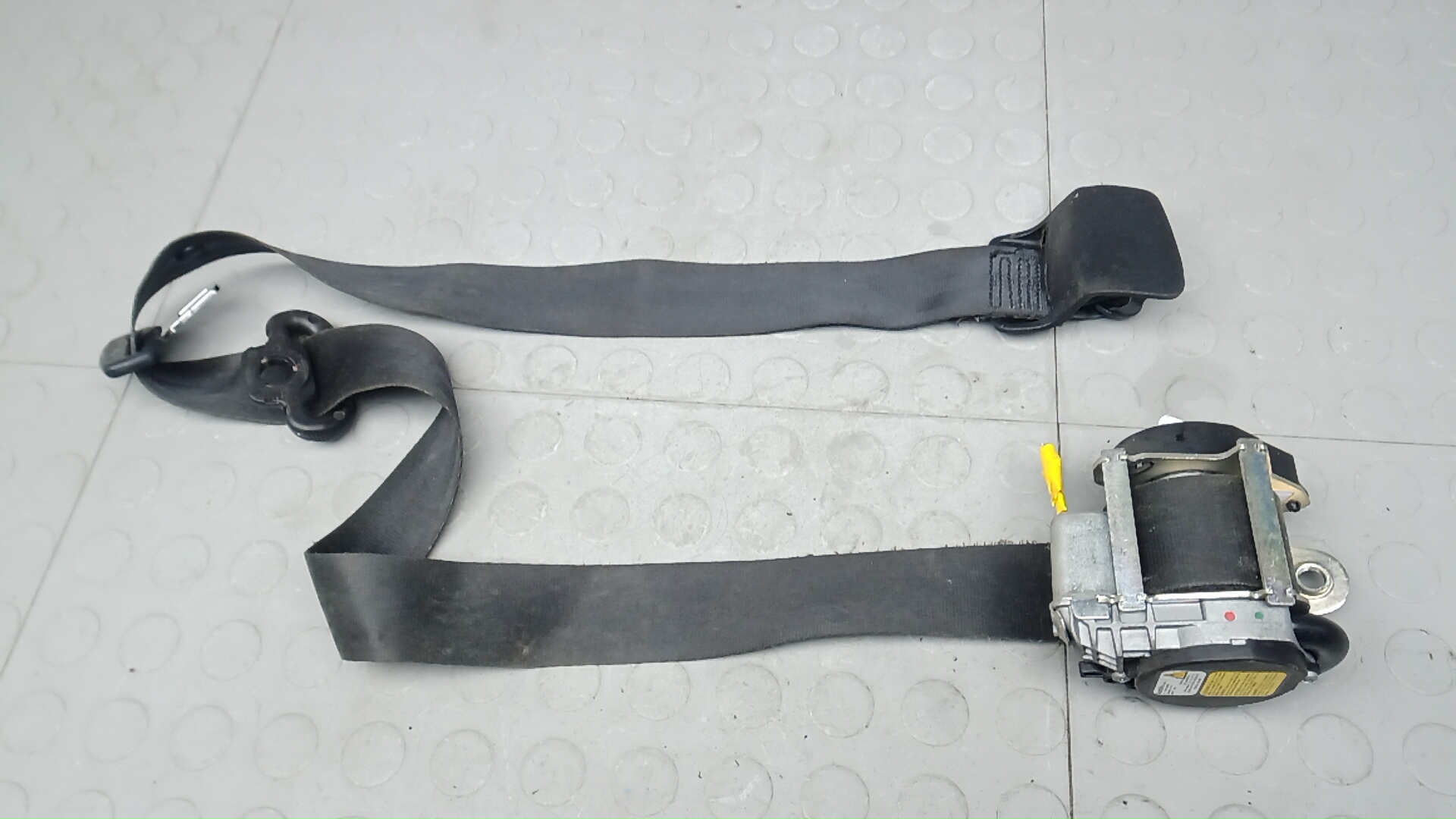 Ремень безопасности с пиропатроном