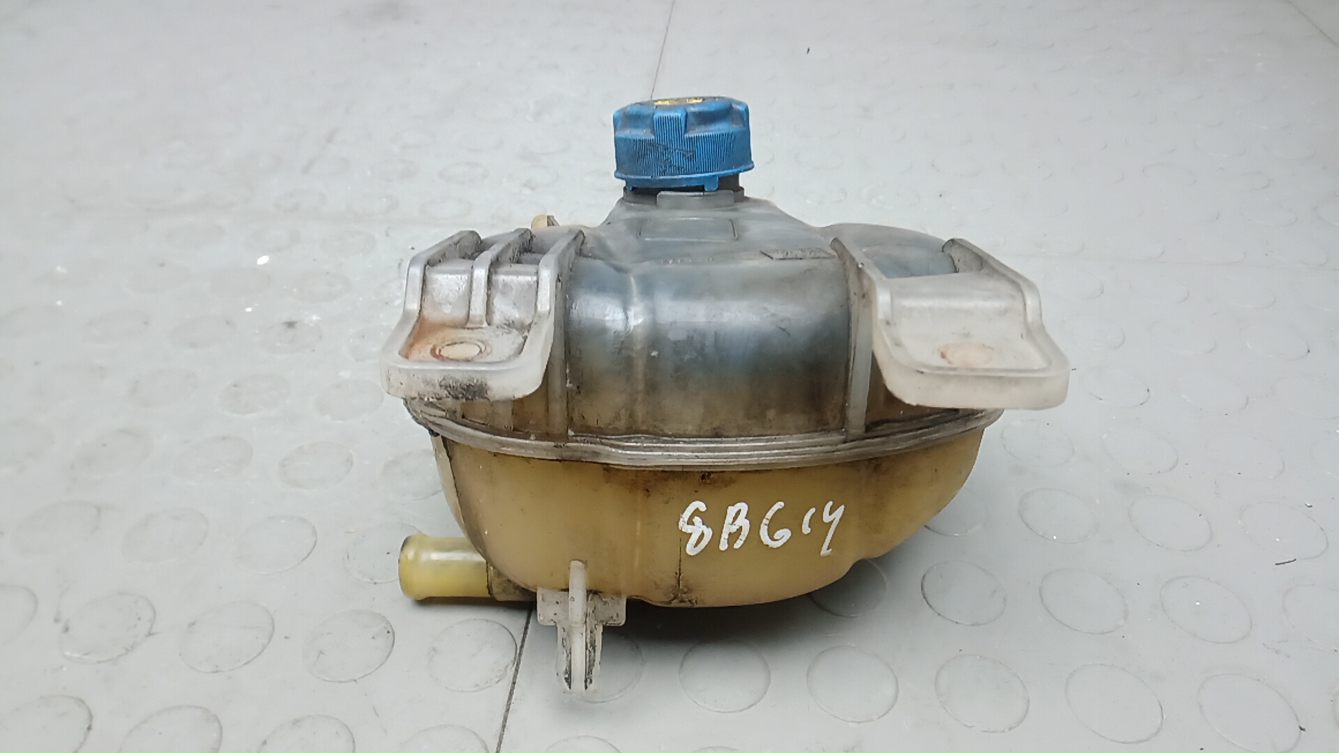 Бачок расширительный