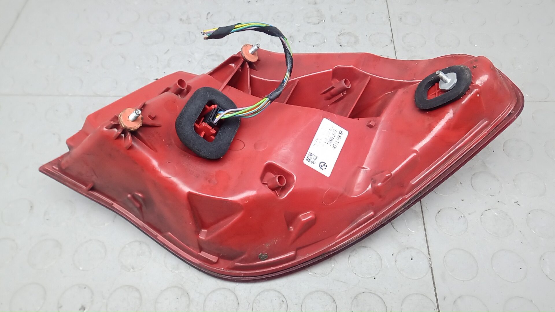 Фонарь задний левый