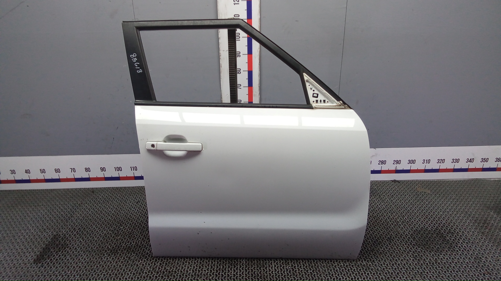 Дверь передняя правая