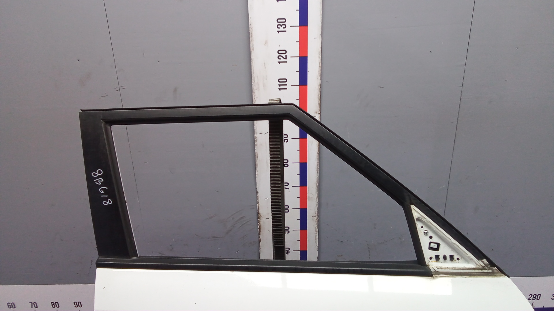 Дверь передняя правая