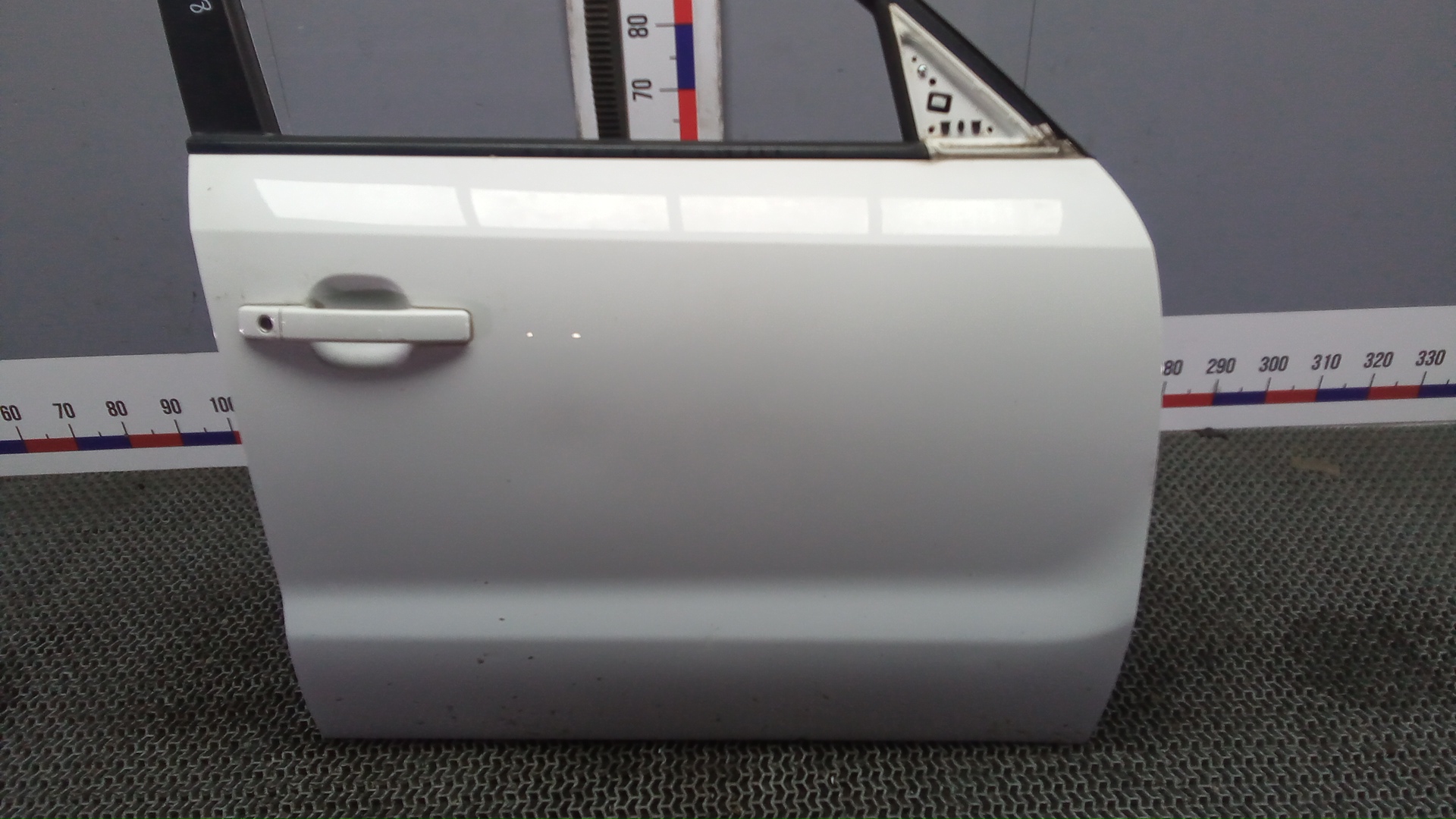 Дверь передняя правая