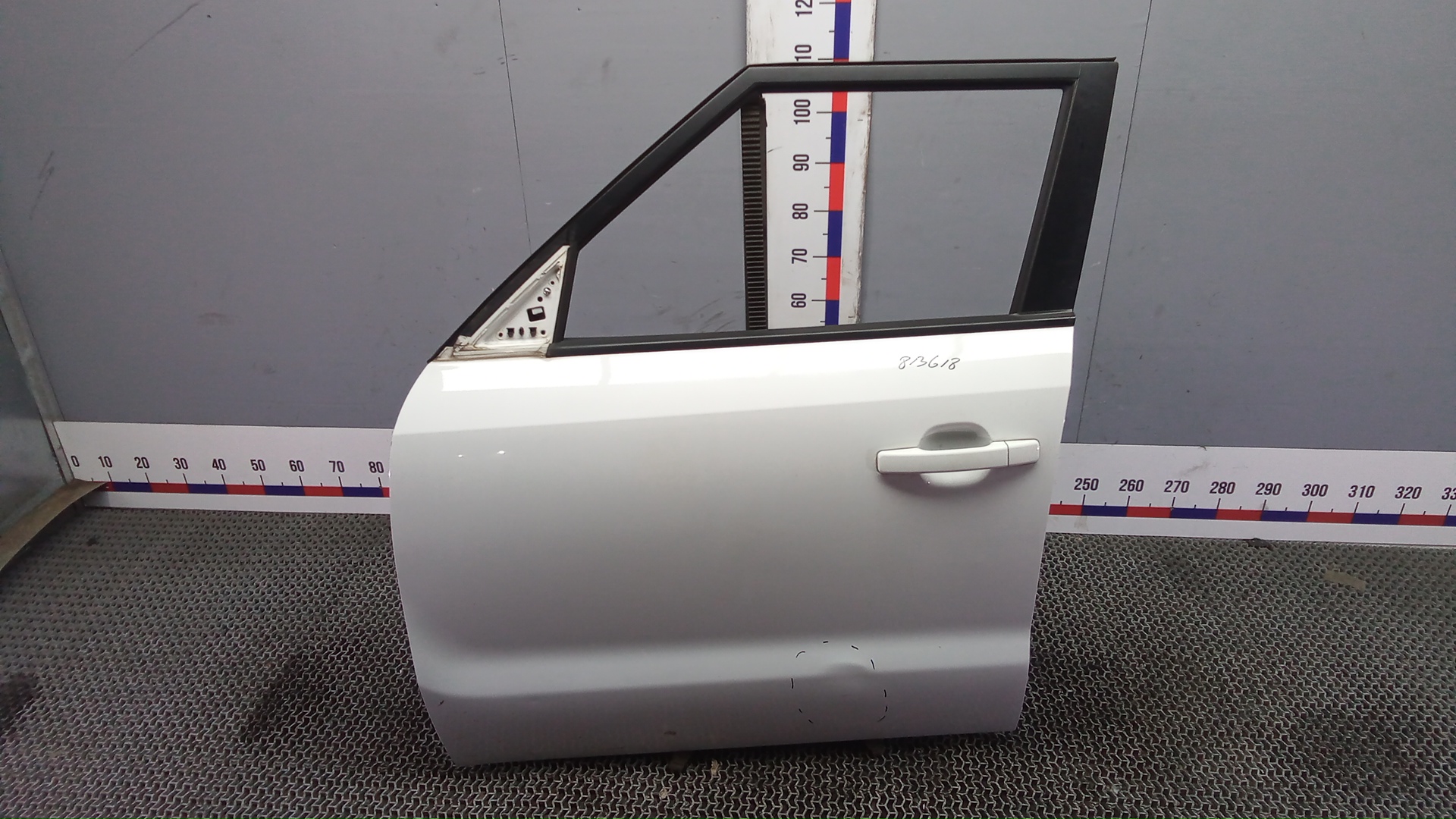 Дверь передняя левая