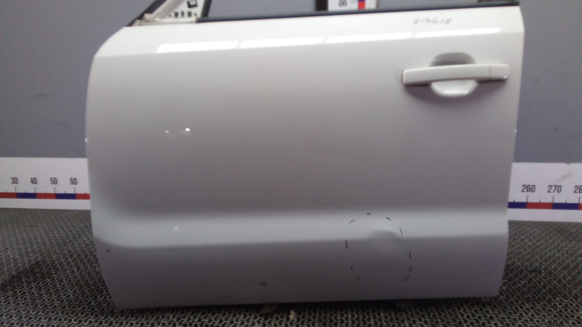 Дверь передняя левая