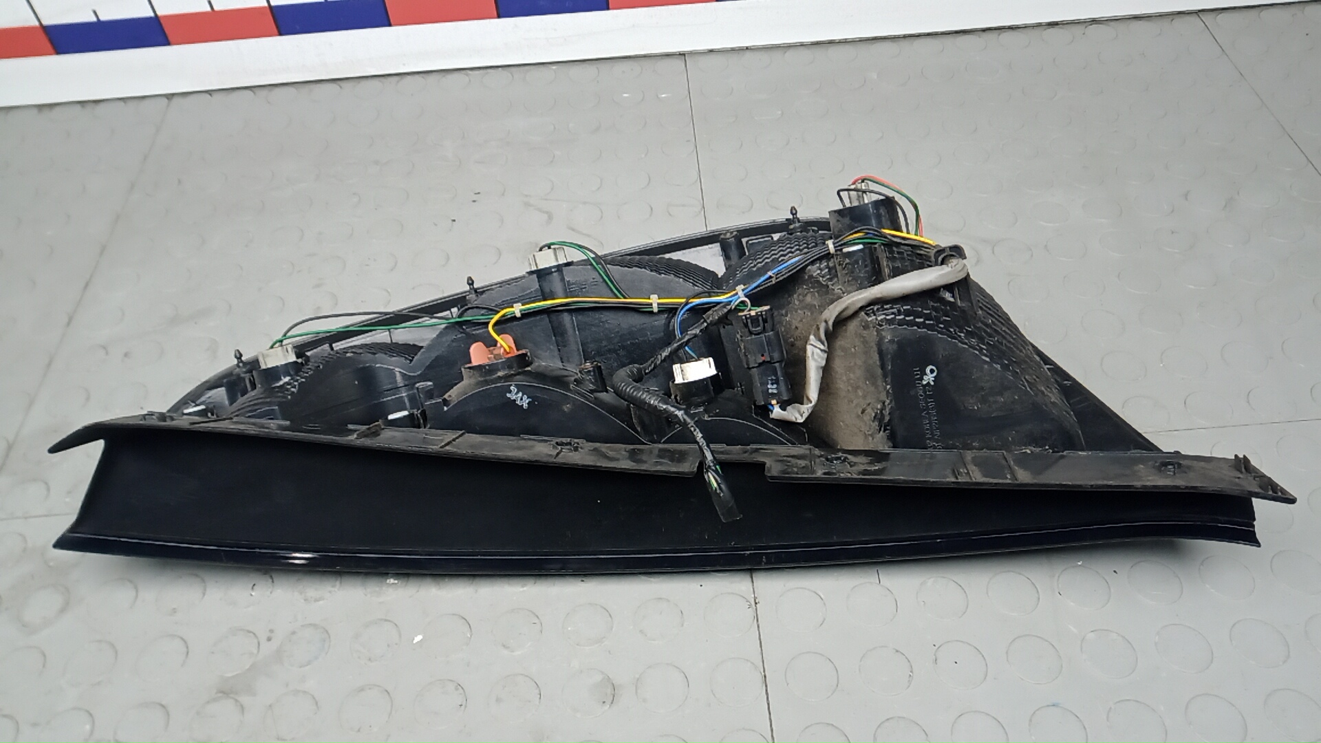 Фонарь задний левый