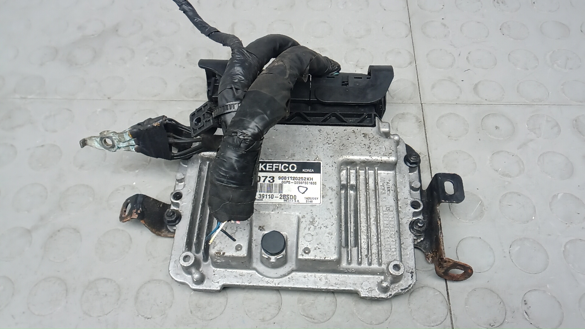 Блок управления двигателем