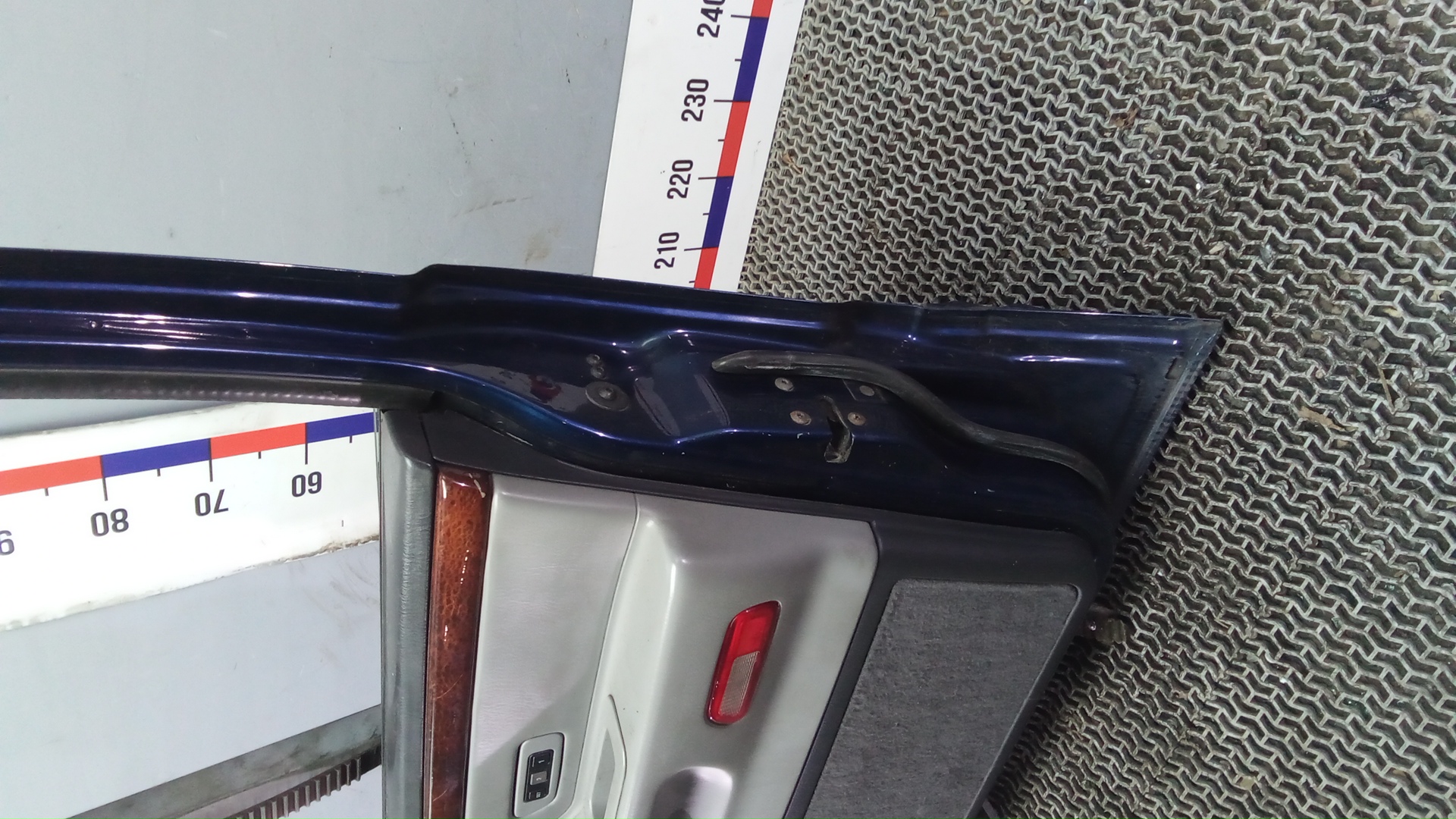 Дверь передняя правая