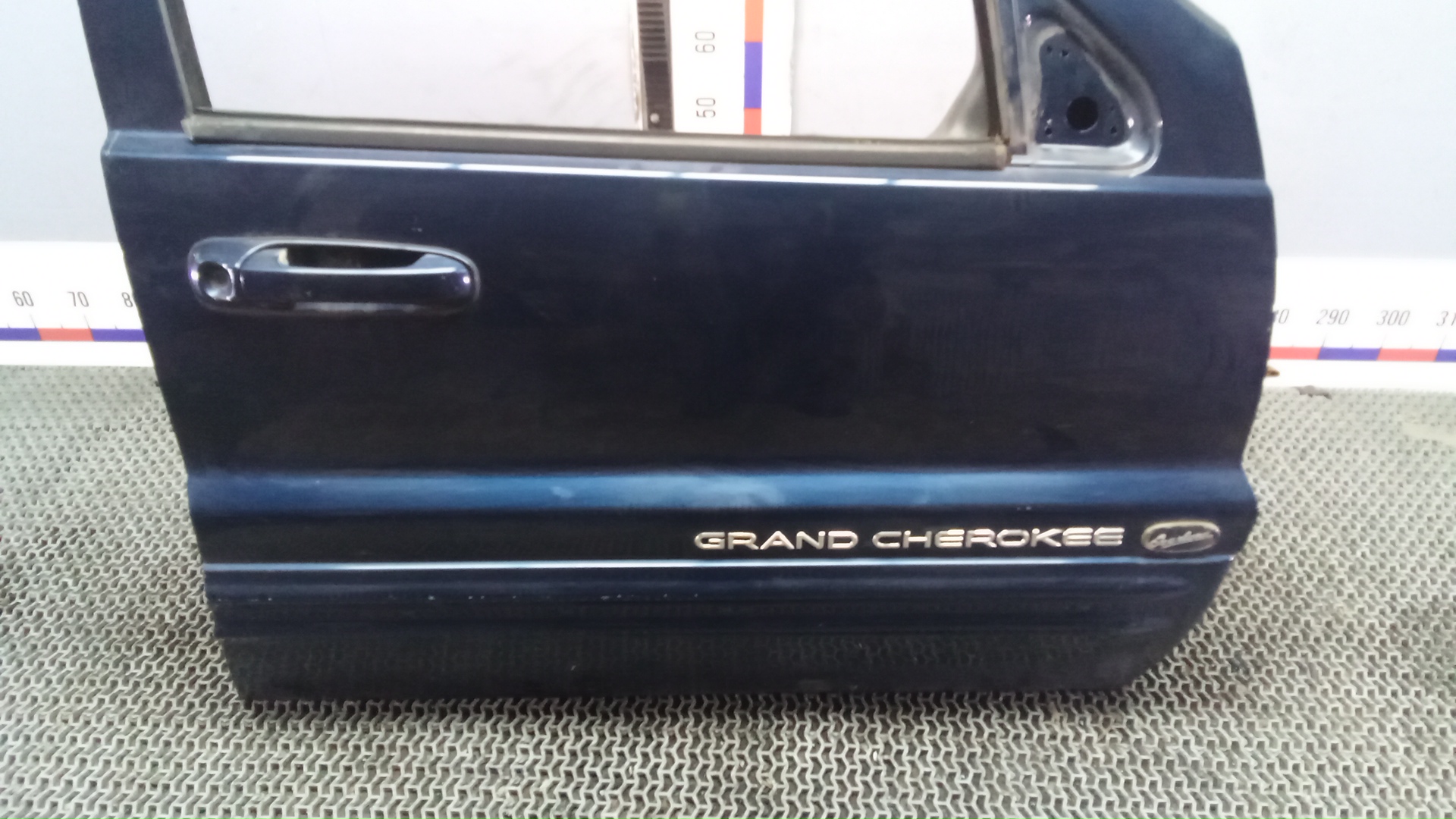 Дверь передняя правая