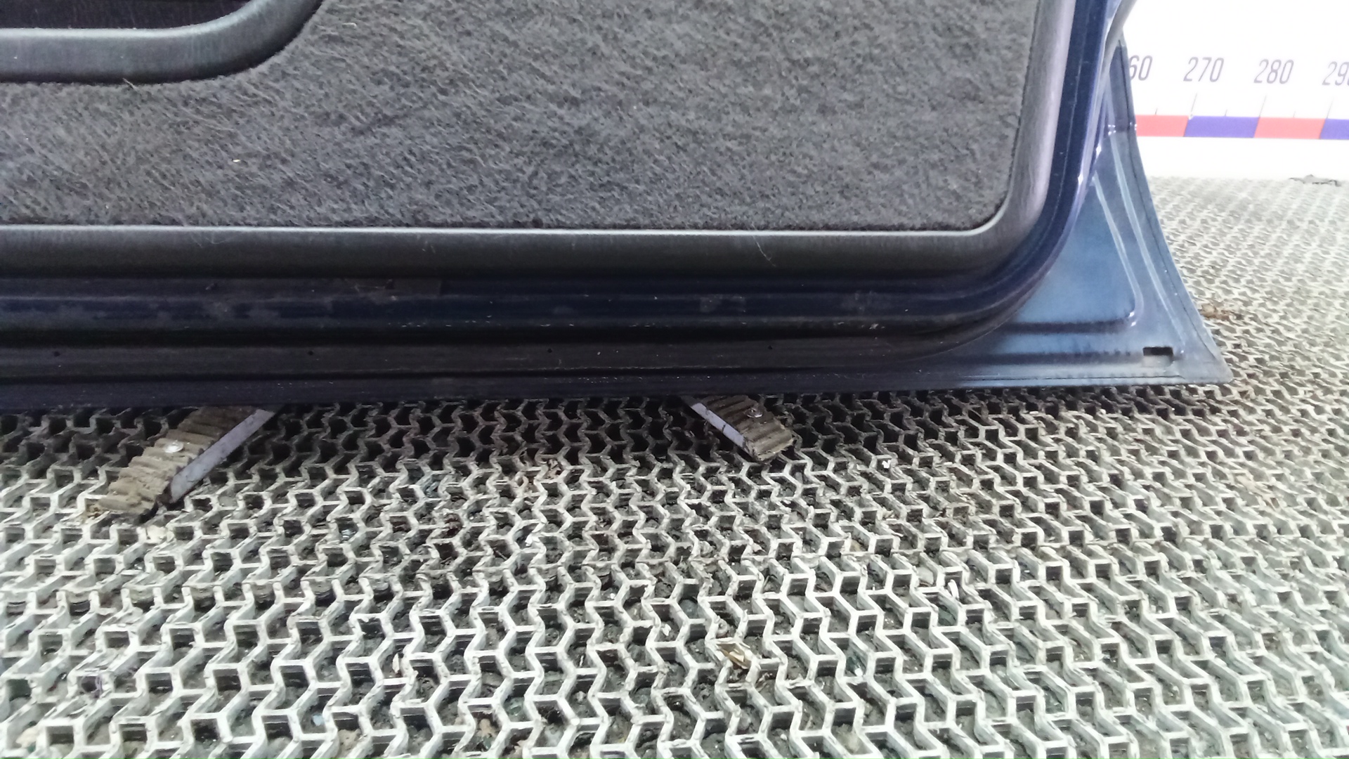 Дверь передняя правая