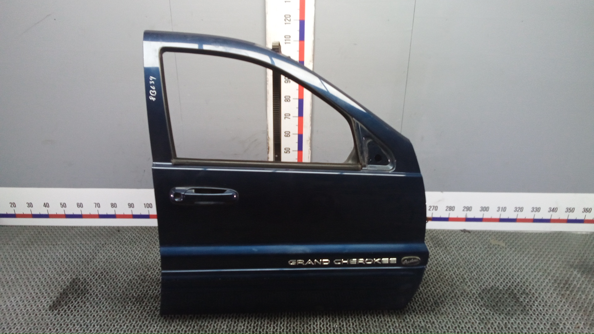 Дверь передняя правая