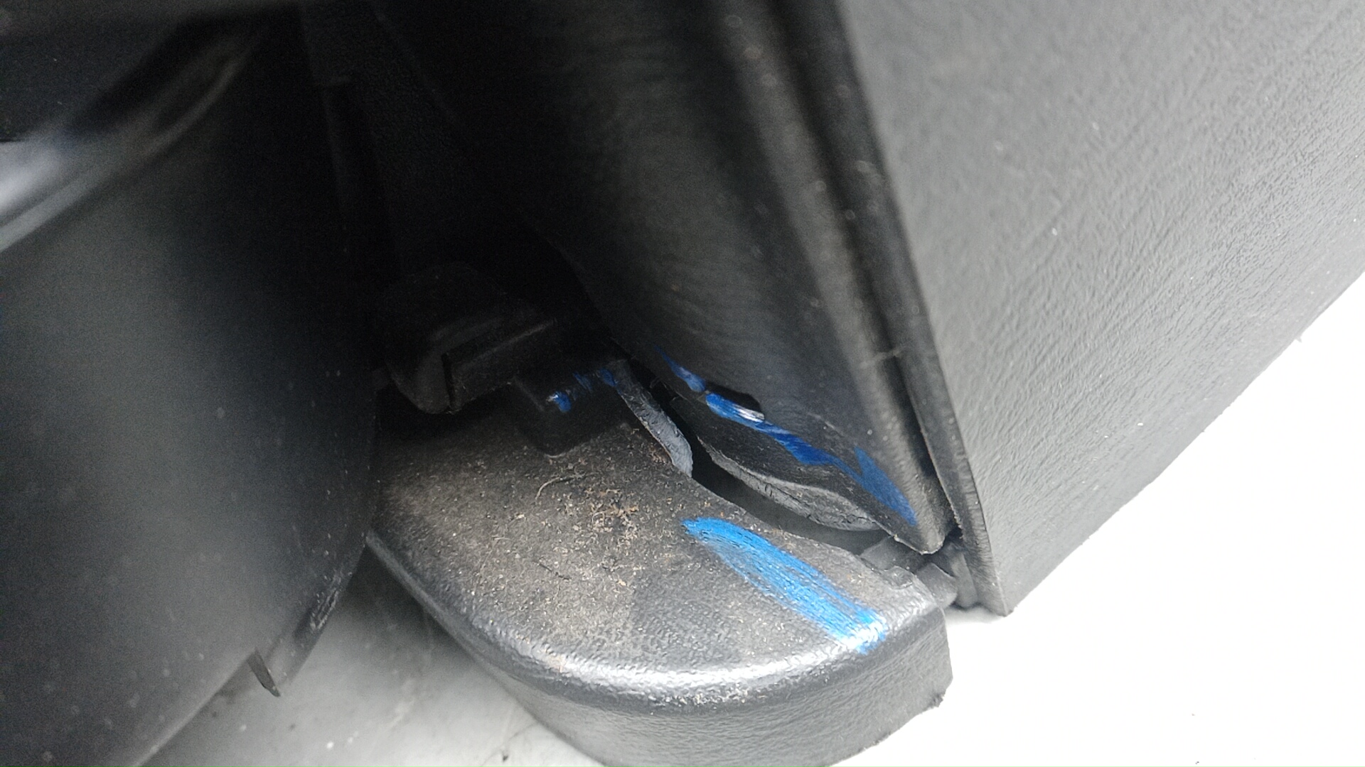 Подлокотник