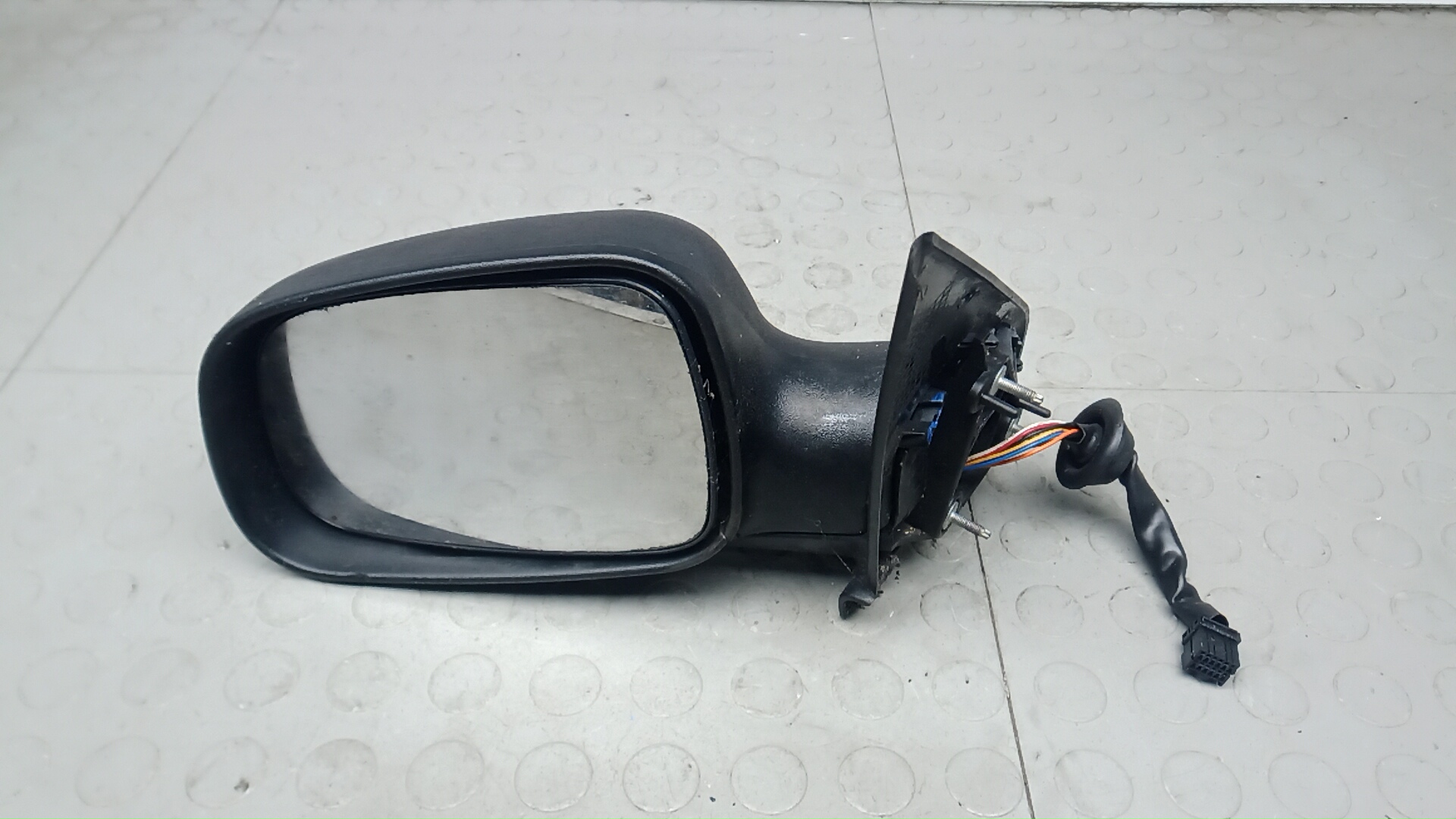 Зеркало левое электрическое