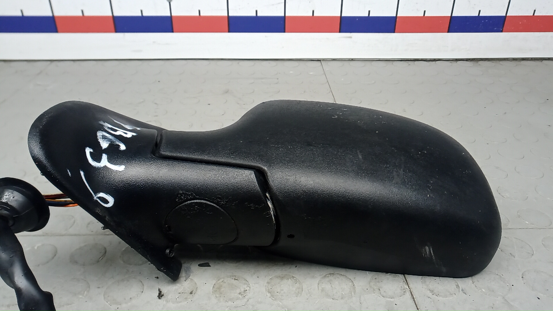 Зеркало левое электрическое