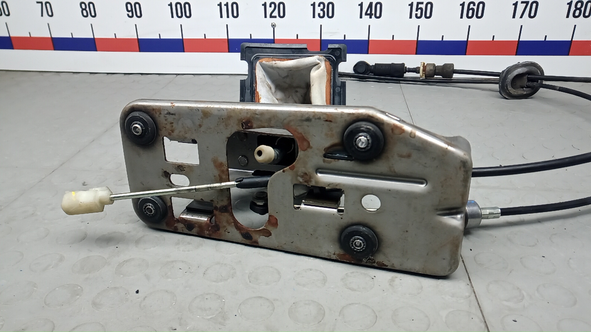 Кулиса МКПП / АКПП