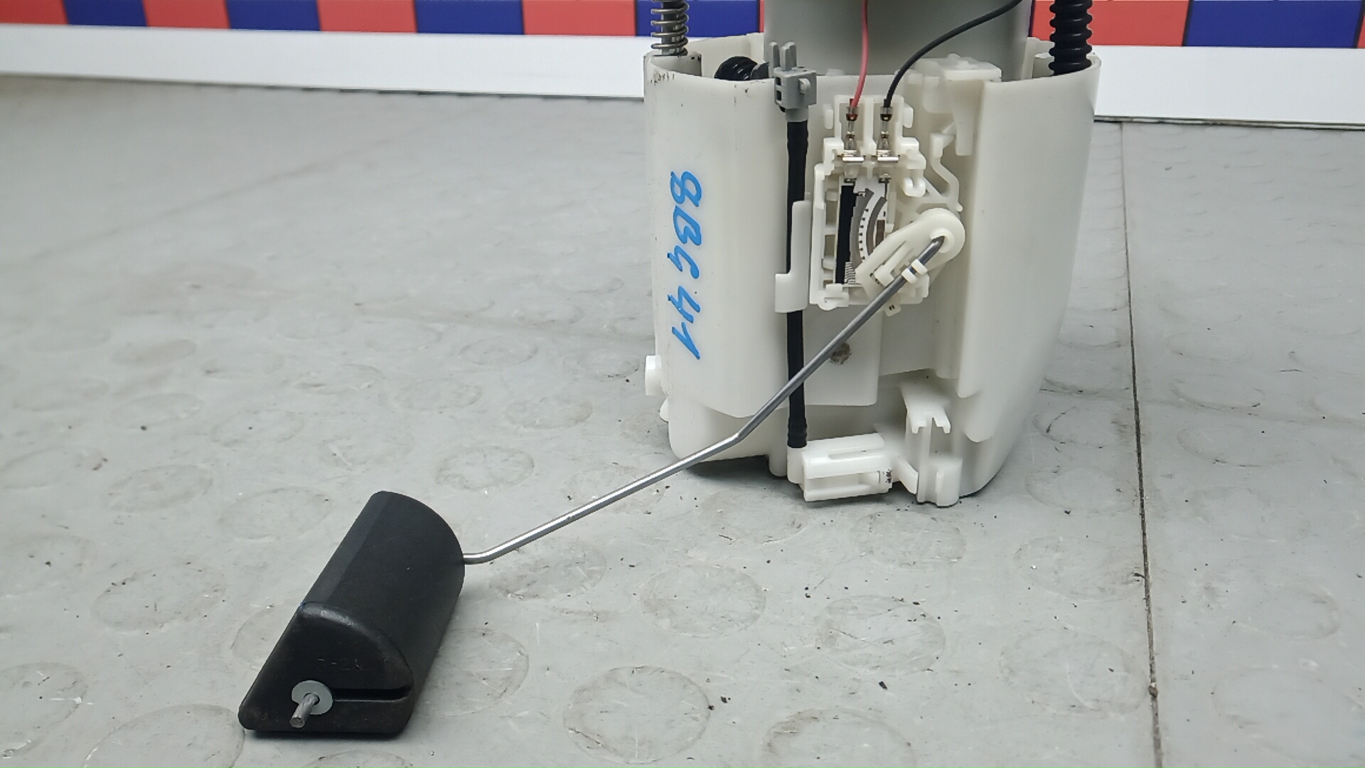 Насос топливный электрический