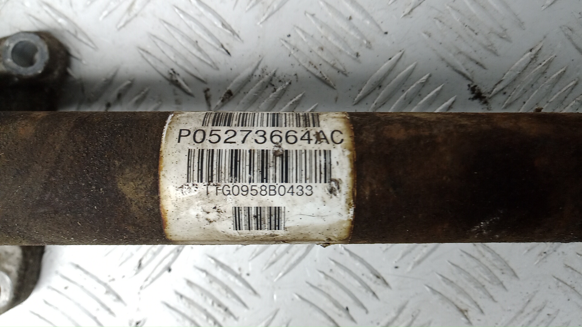 Полуось передняя правая