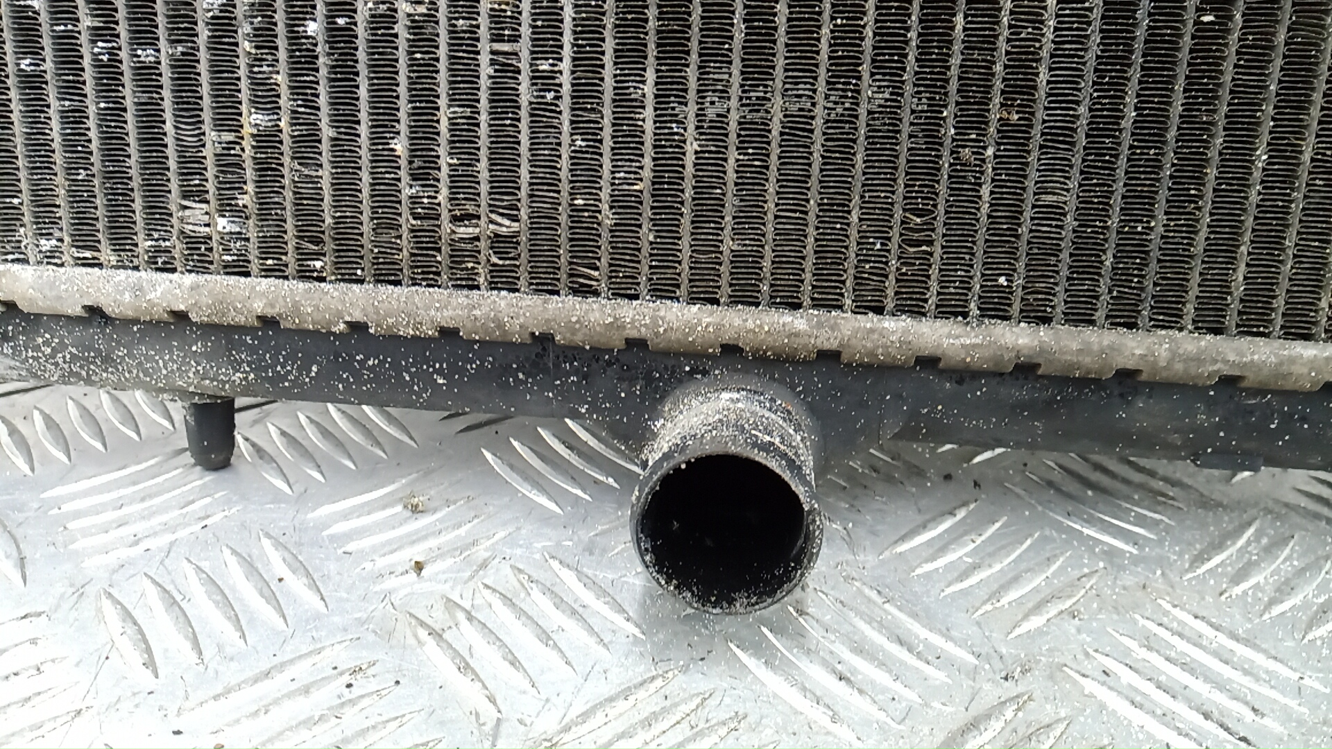 Радиатор охлаждения двигателя основной