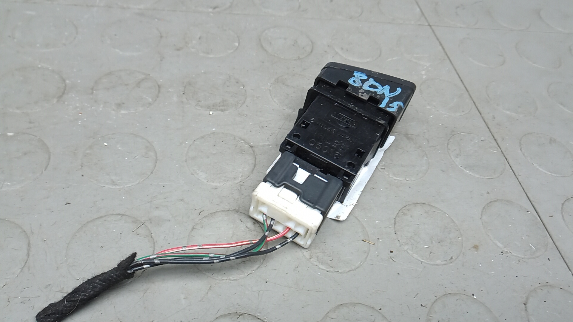 AP-0011588975 AP-0011588975