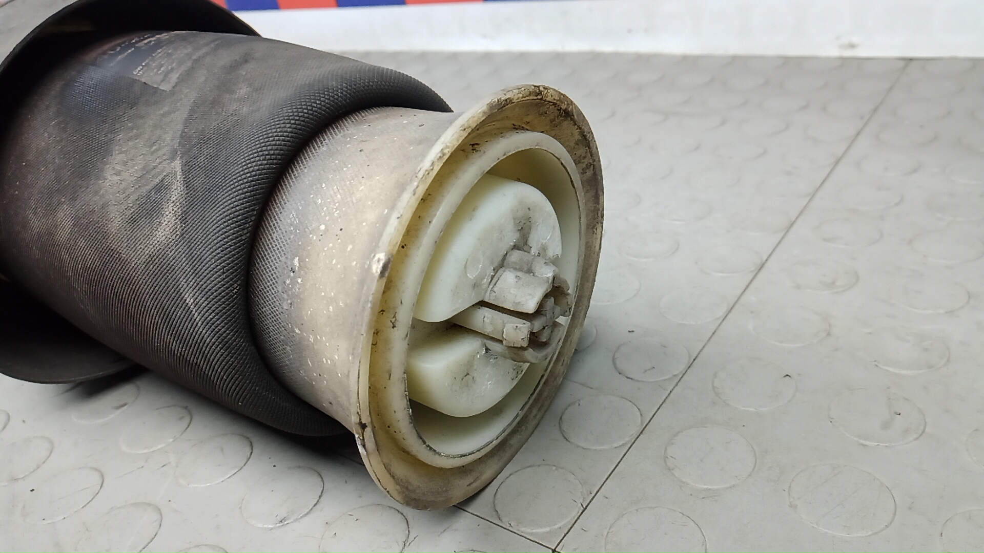 Воздушная подушка (опора пневматическая)