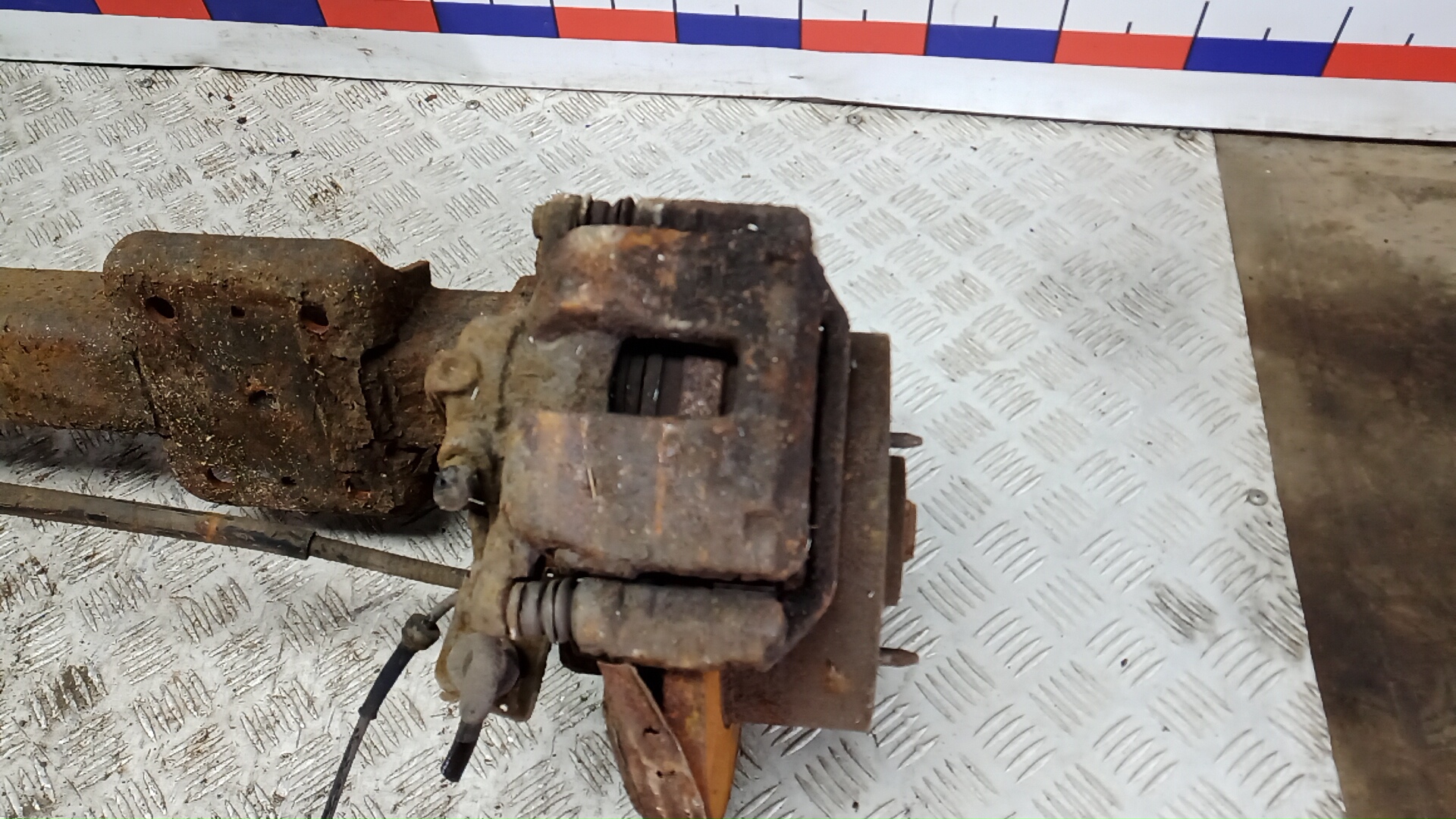 Балка задняя