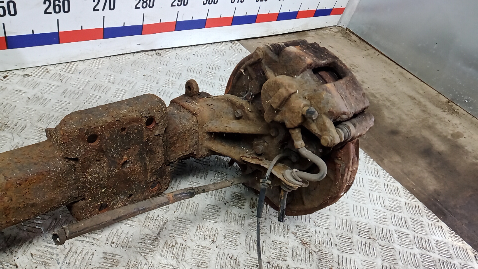 Балка задняя