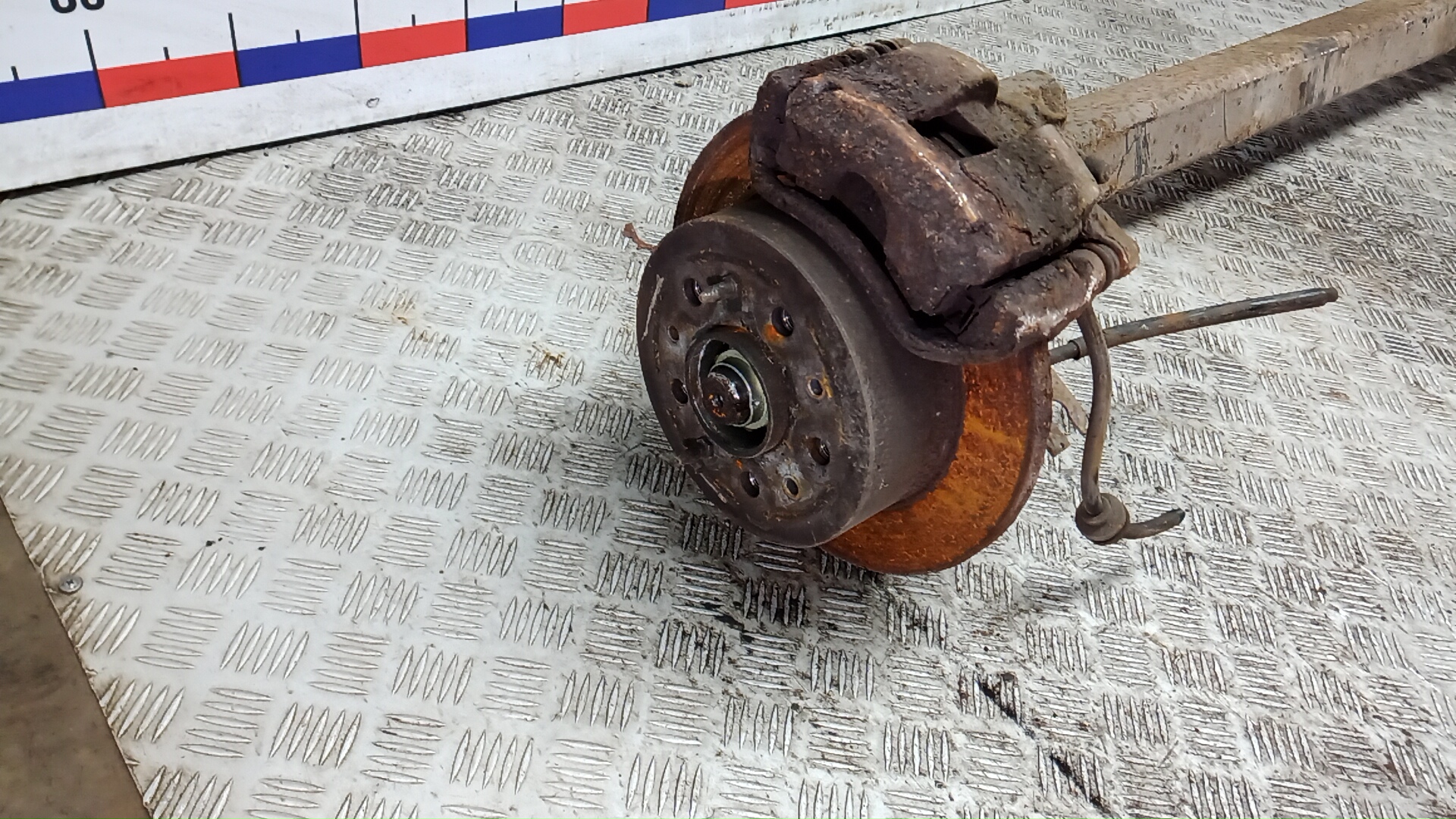 Балка задняя