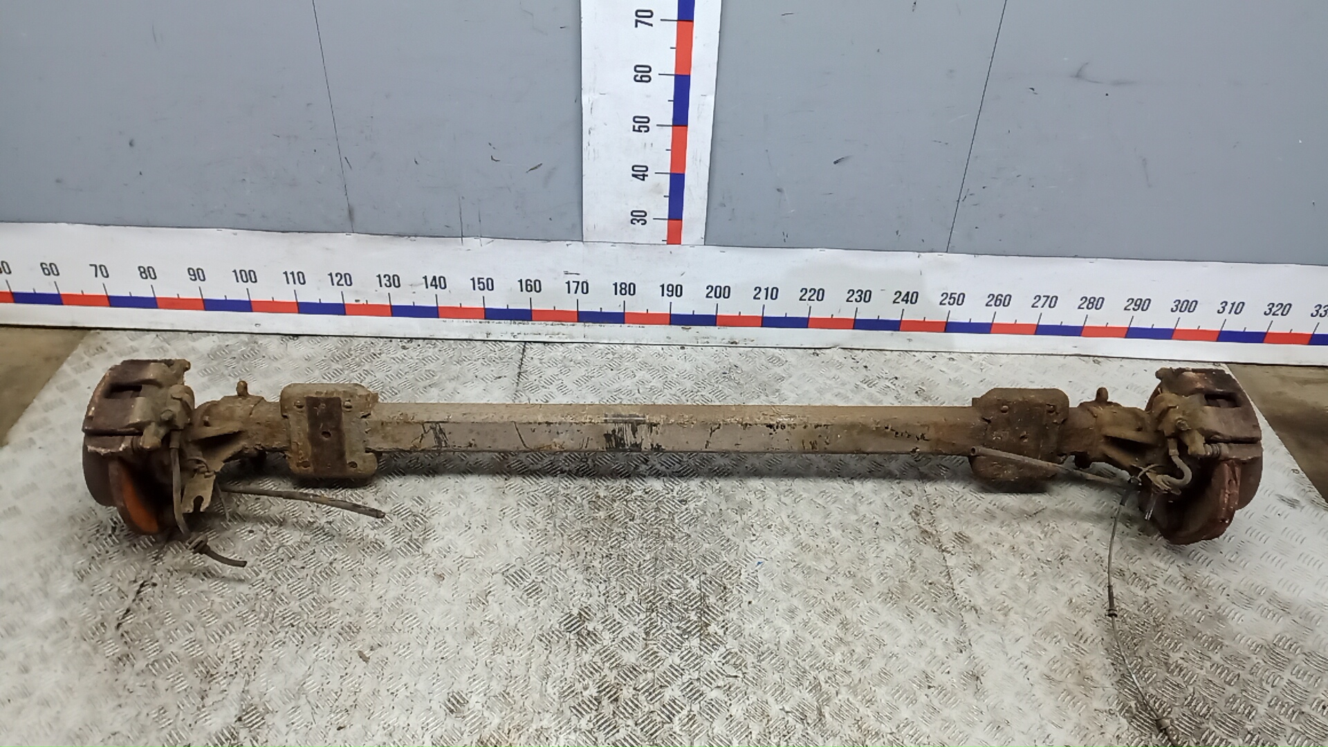 Балка задняя