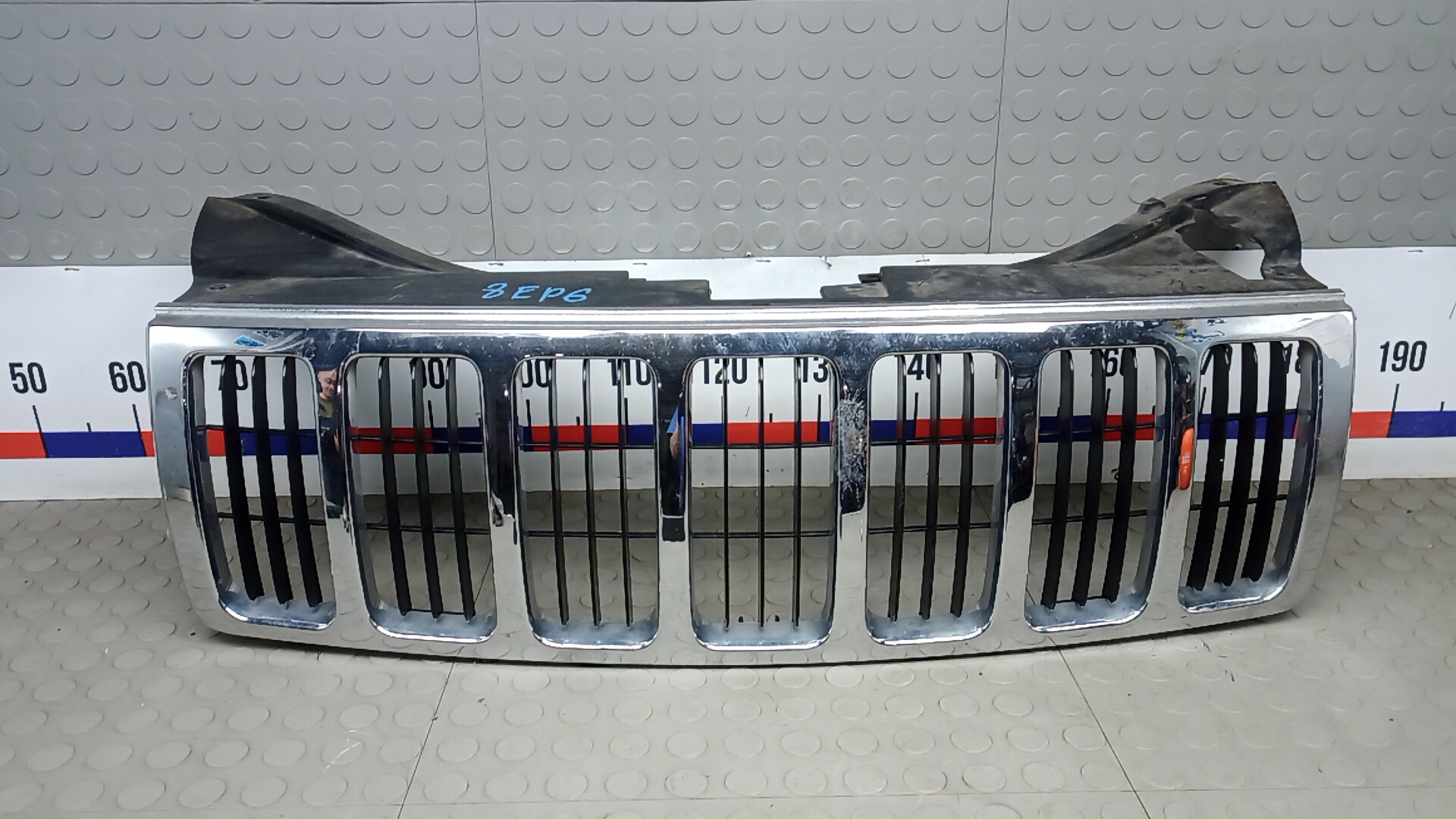 Решетка радиатора