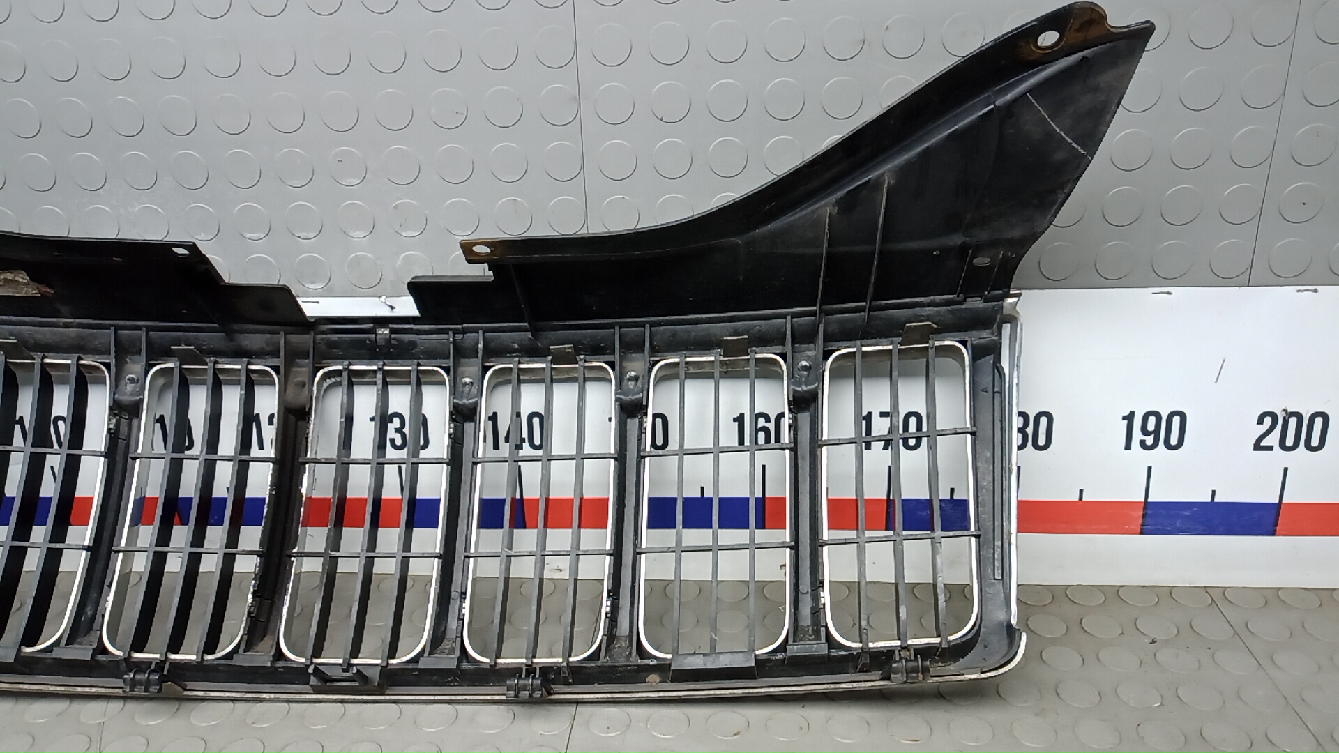 Решетка радиатора