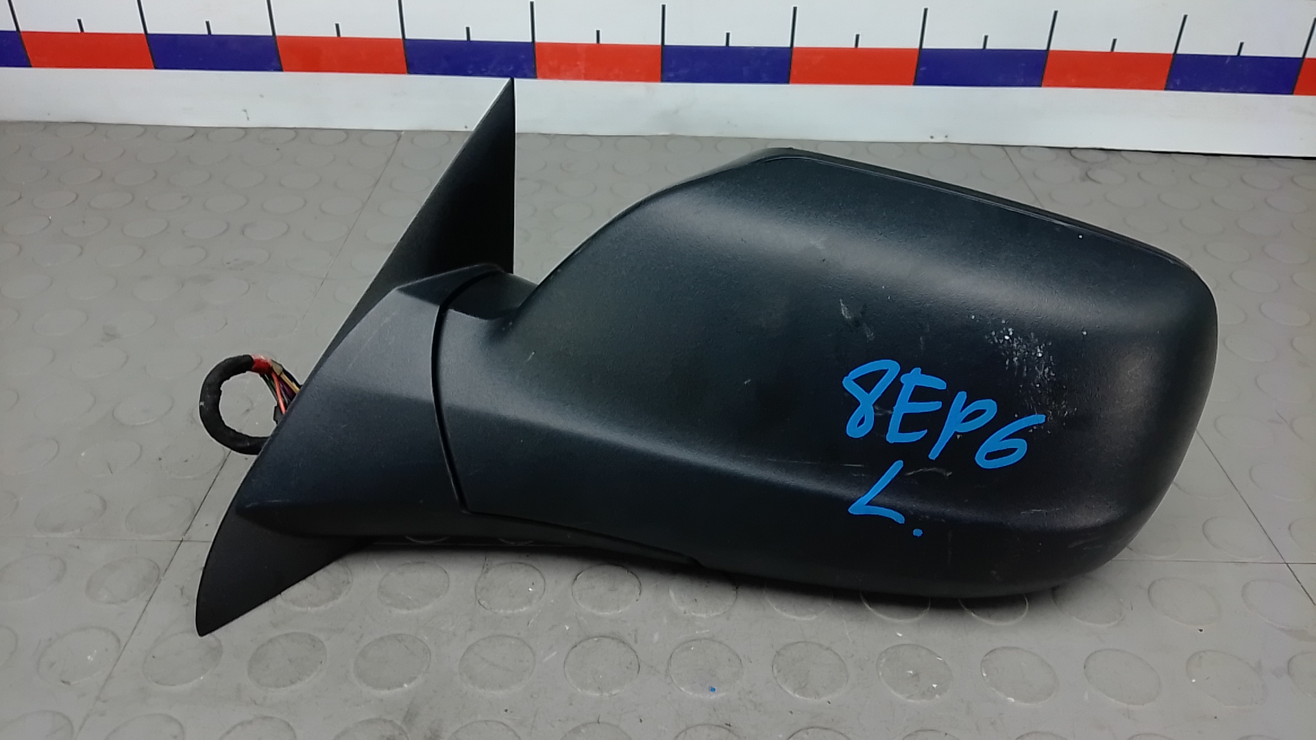 Зеркало левое электрическое