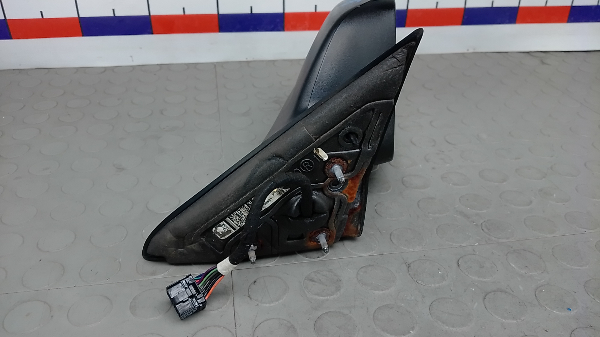 Зеркало правое электрическое