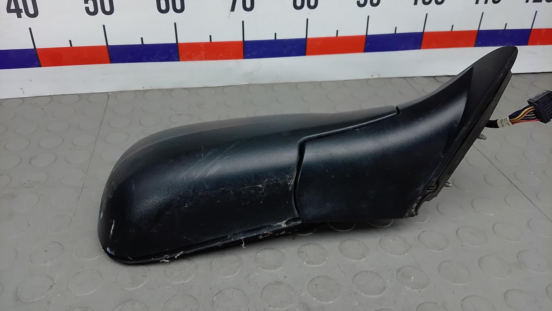 Зеркало правое электрическое