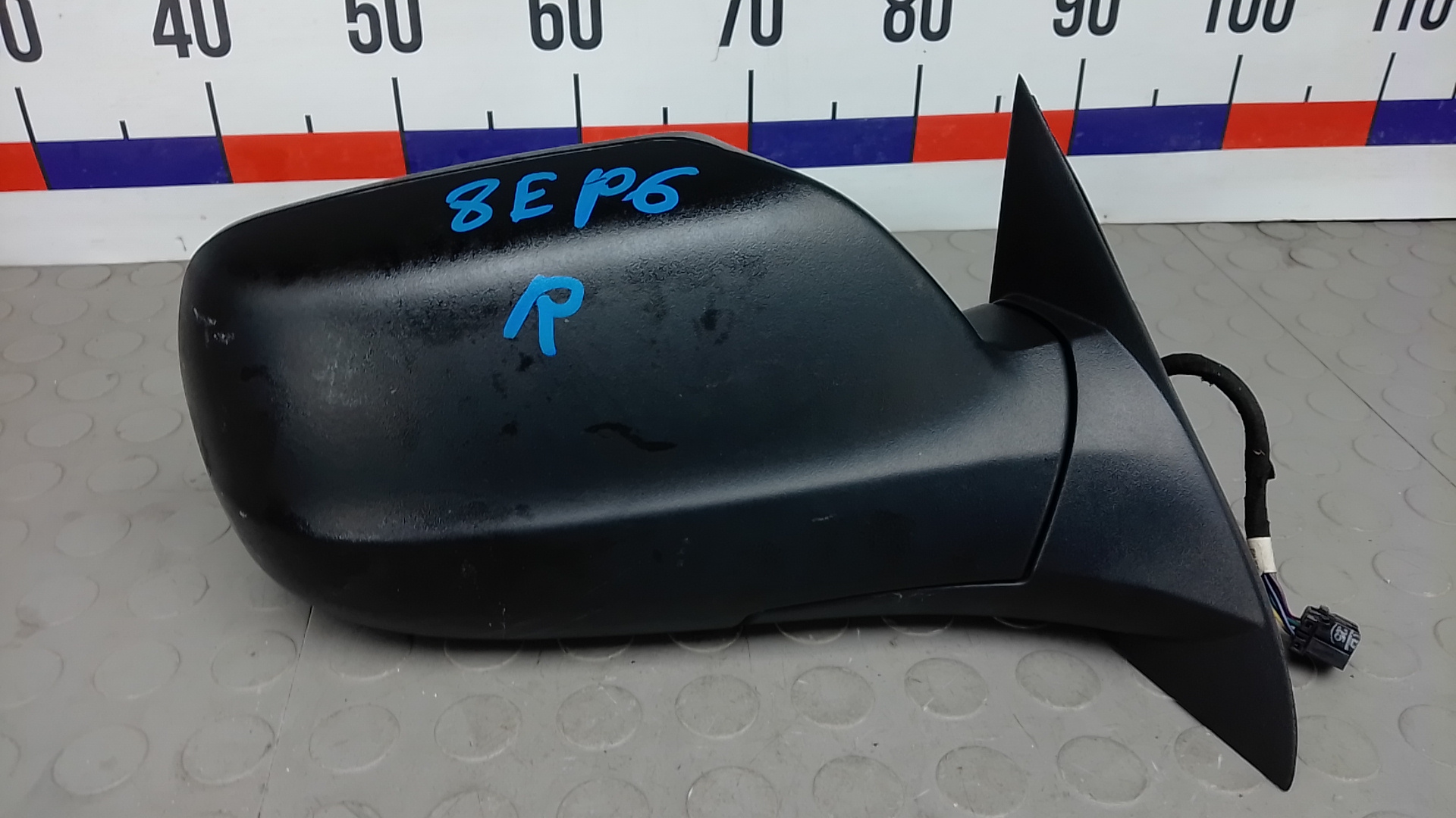 Зеркало правое электрическое