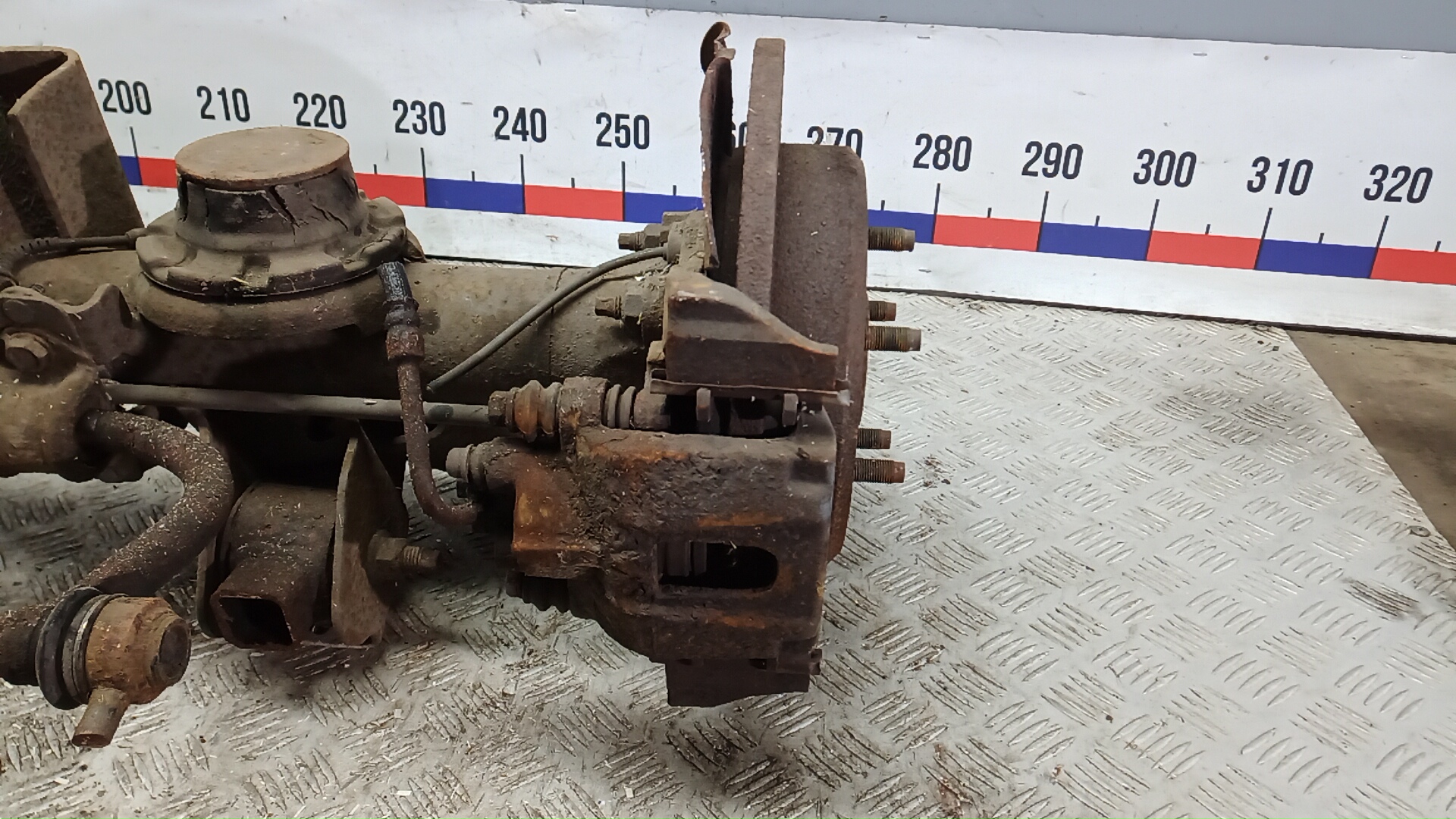 Мост задний